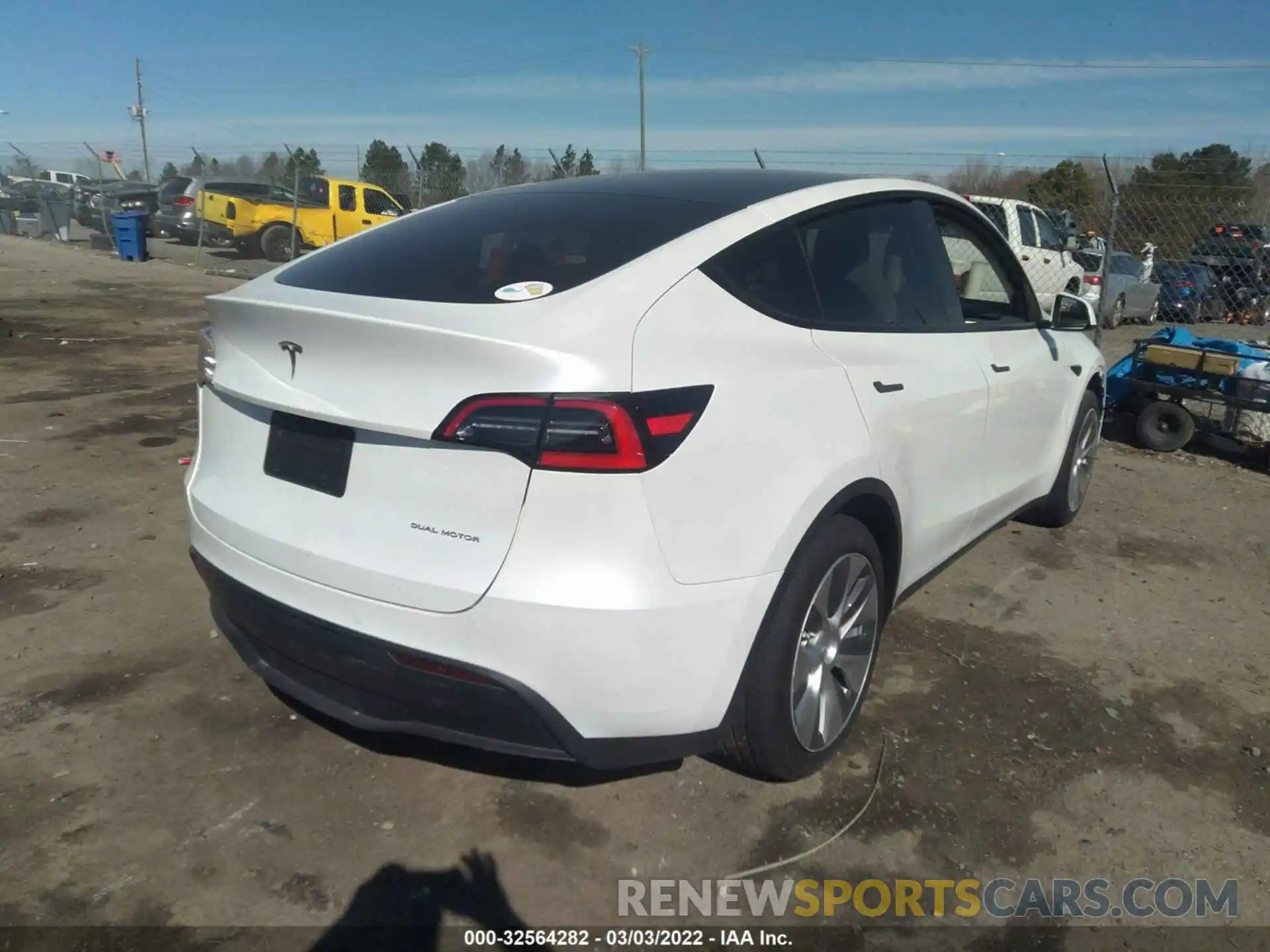 4 Photograph of a damaged car 5YJYGDEE8MF108643 TESLA MODEL Y 2021