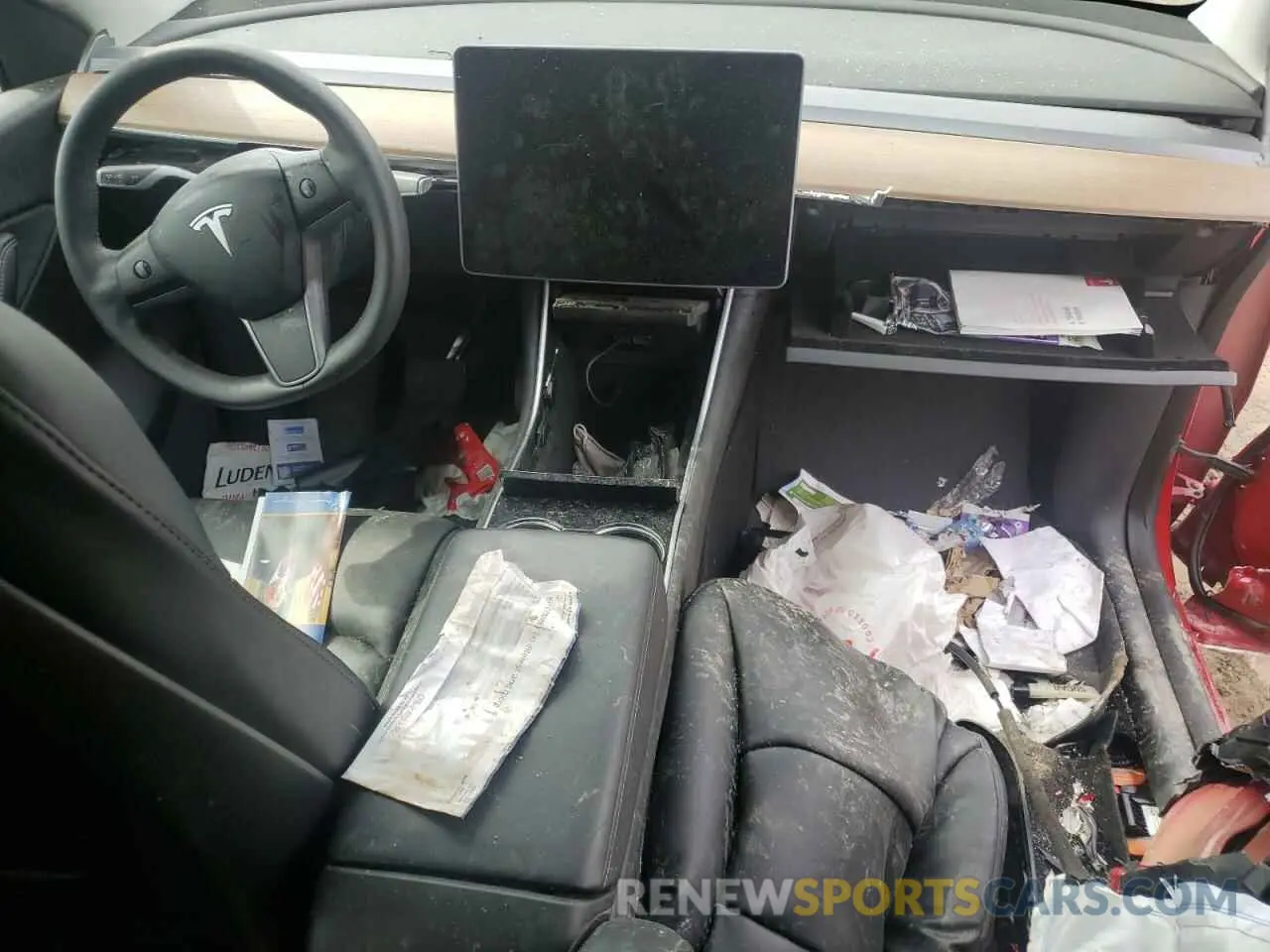 8 Photograph of a damaged car 5YJYGDEE8MF118377 TESLA MODEL Y 2021