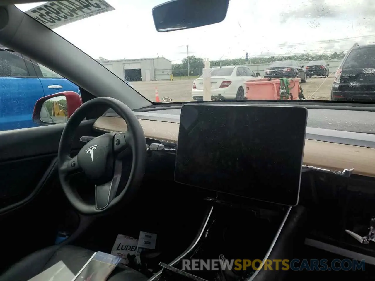 9 Photograph of a damaged car 5YJYGDEE8MF118377 TESLA MODEL Y 2021