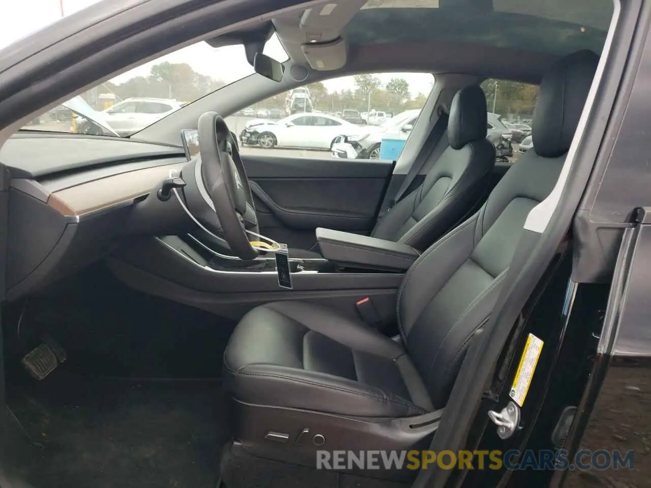 7 Photograph of a damaged car 5YJYGDEE8MF119805 TESLA MODEL Y 2021