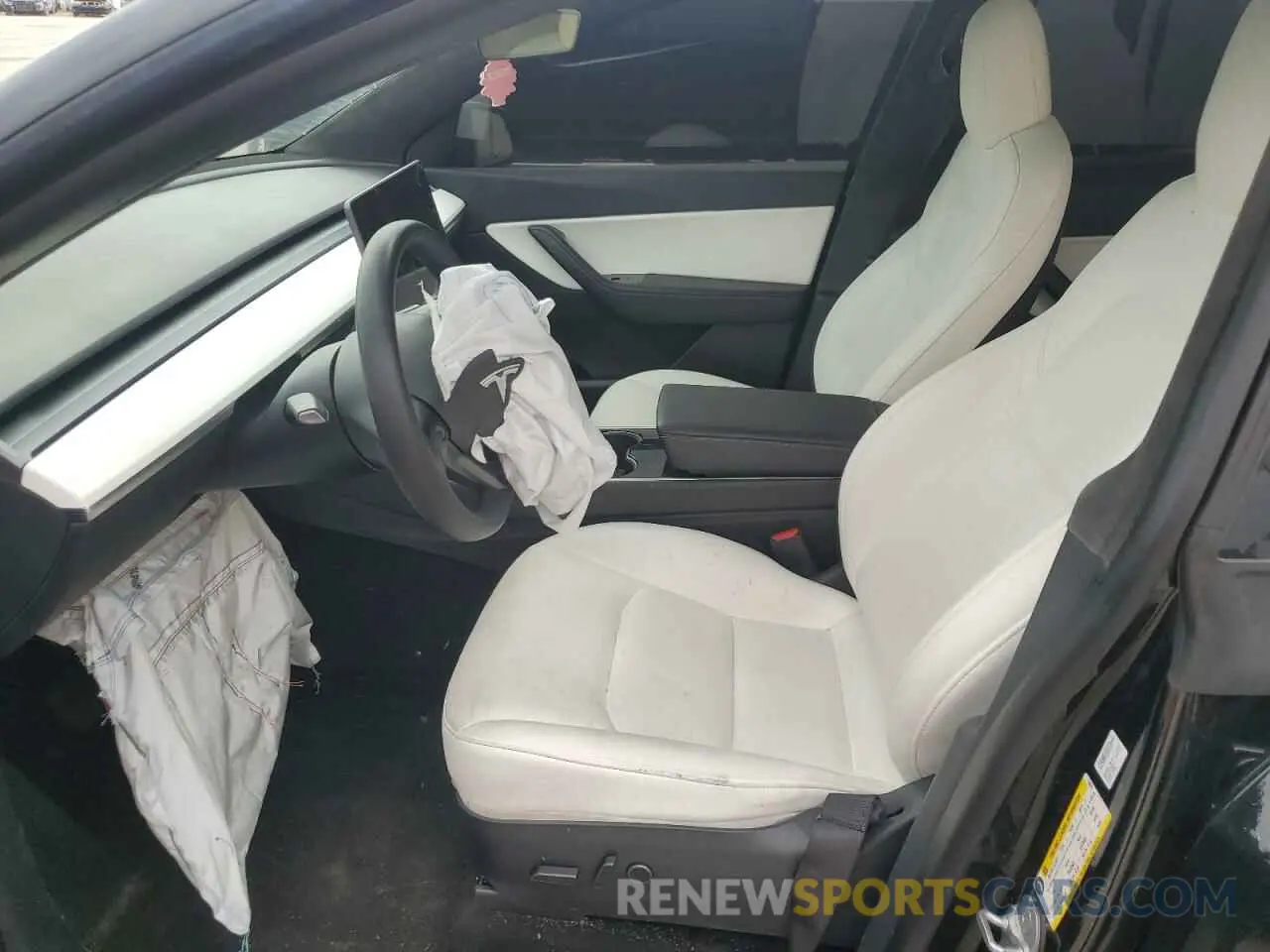 7 Photograph of a damaged car 5YJYGDEE8MF120291 TESLA MODEL Y 2021