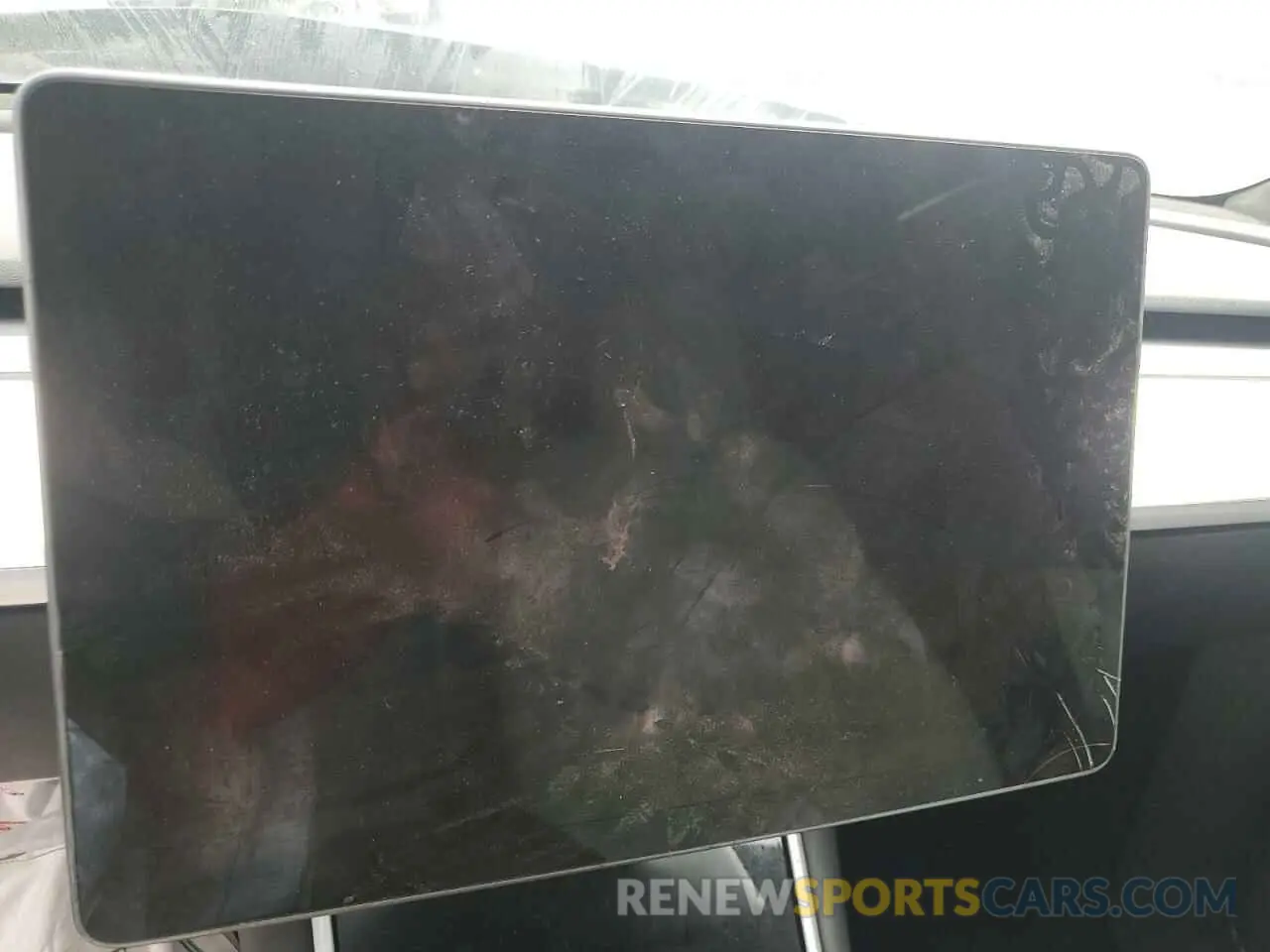 9 Photograph of a damaged car 5YJYGDEE8MF120291 TESLA MODEL Y 2021