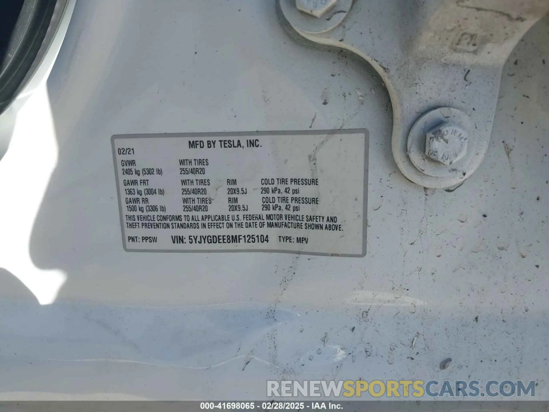 9 Photograph of a damaged car 5YJYGDEE8MF125104 TESLA MODEL Y 2021