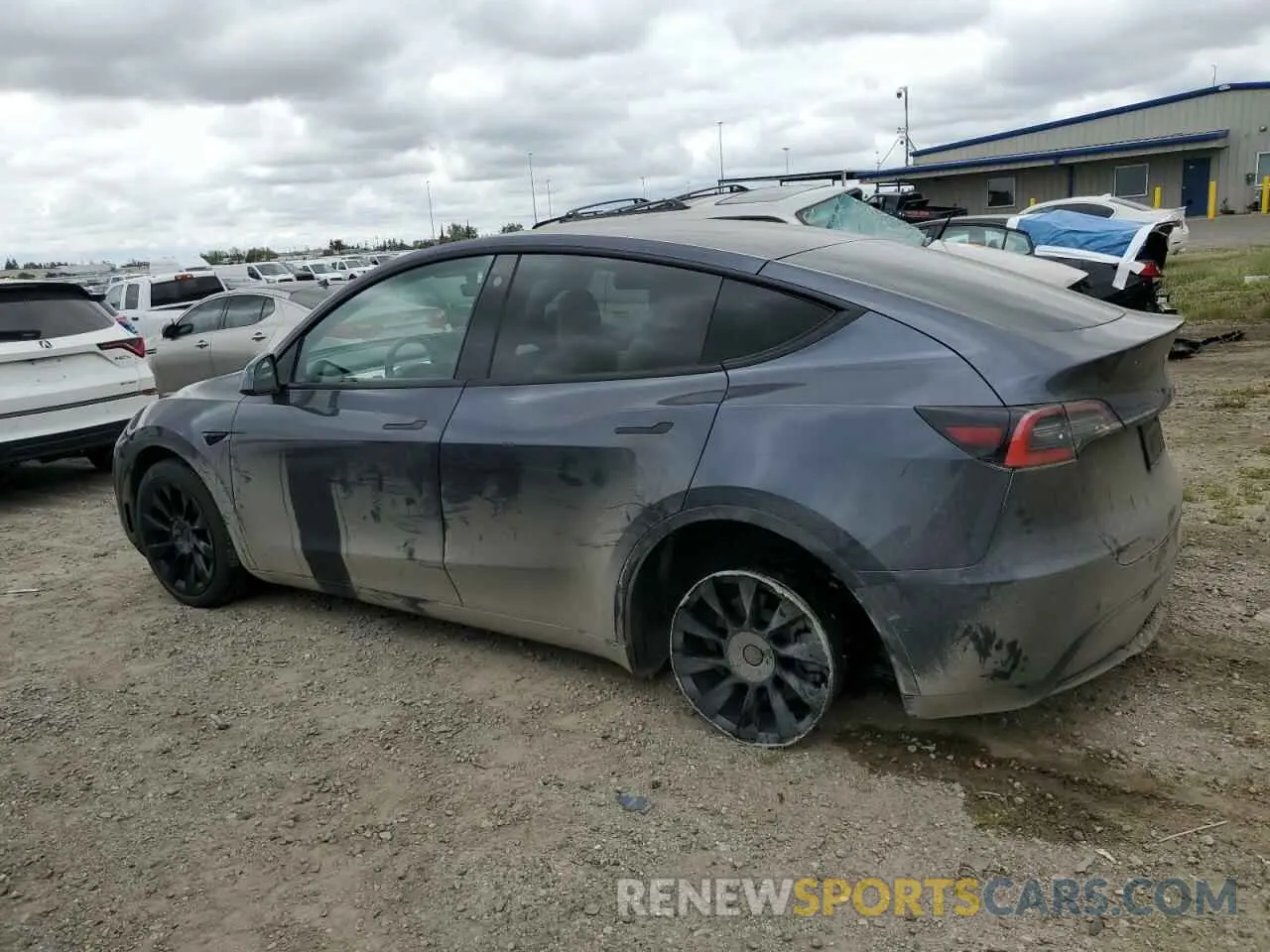 2 Photograph of a damaged car 5YJYGDEE8MF139620 TESLA MODEL Y 2021