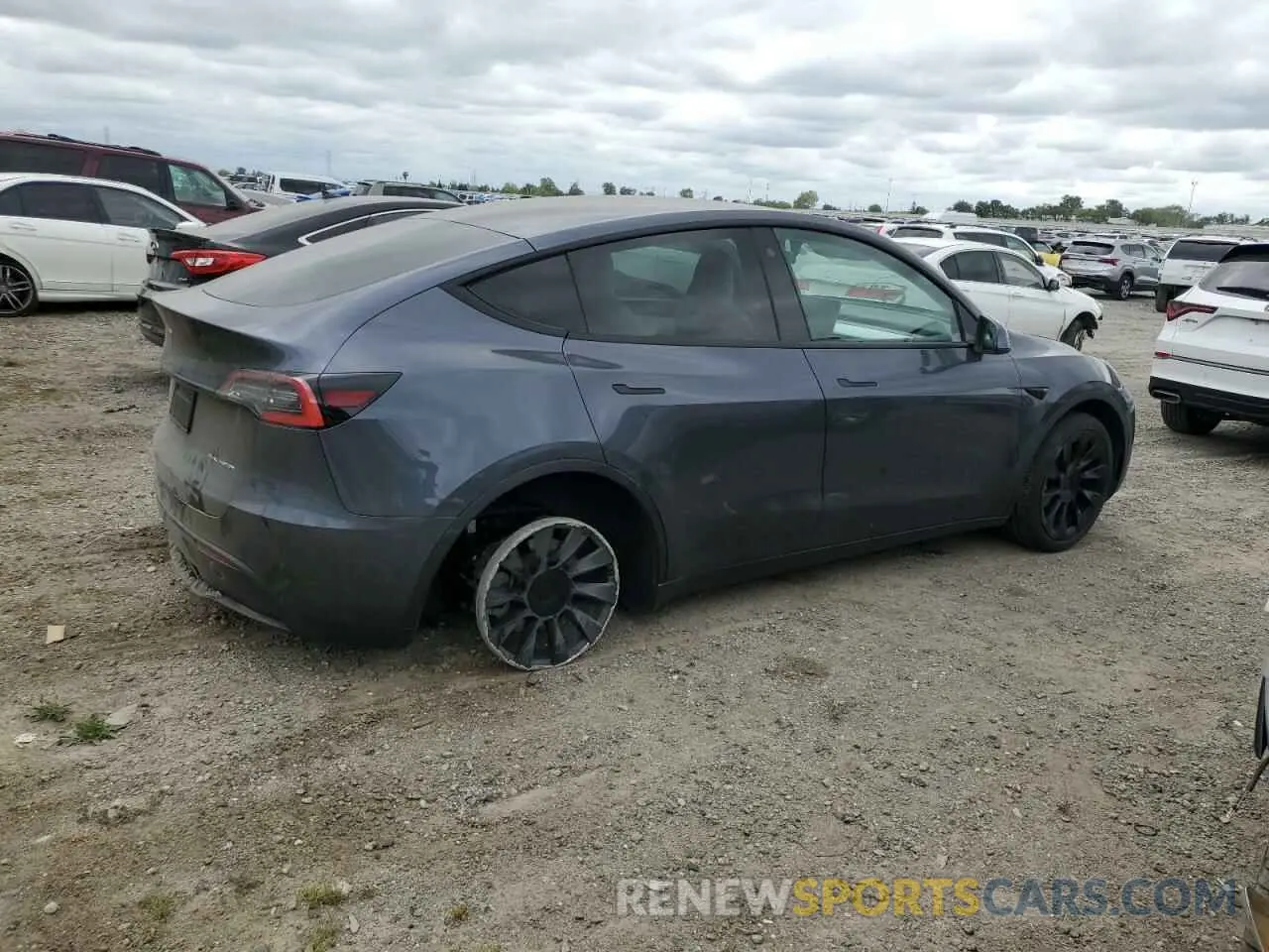 3 Photograph of a damaged car 5YJYGDEE8MF139620 TESLA MODEL Y 2021