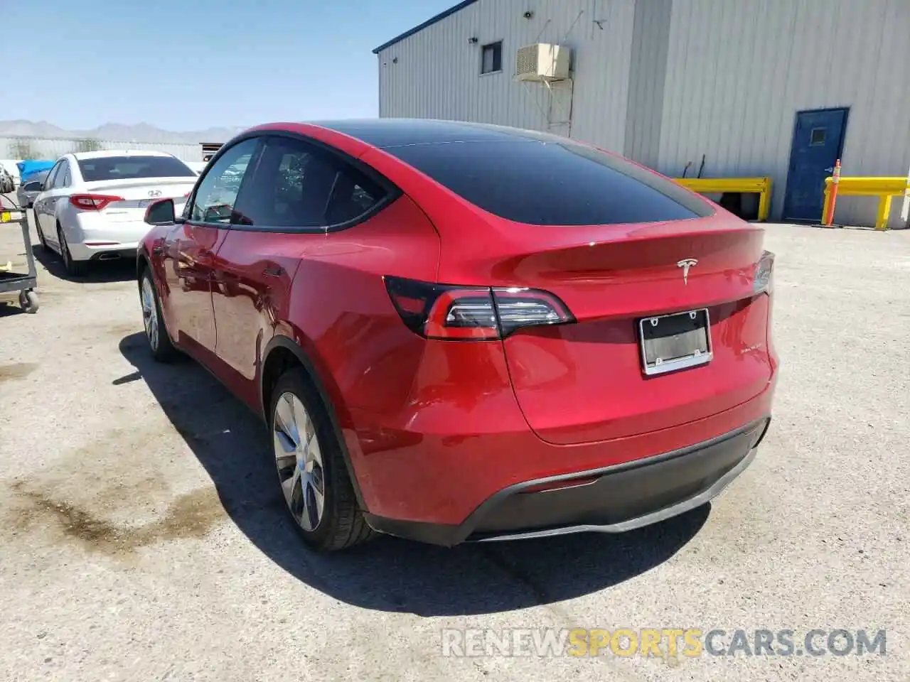 3 Photograph of a damaged car 5YJYGDEE8MF141903 TESLA MODEL Y 2021