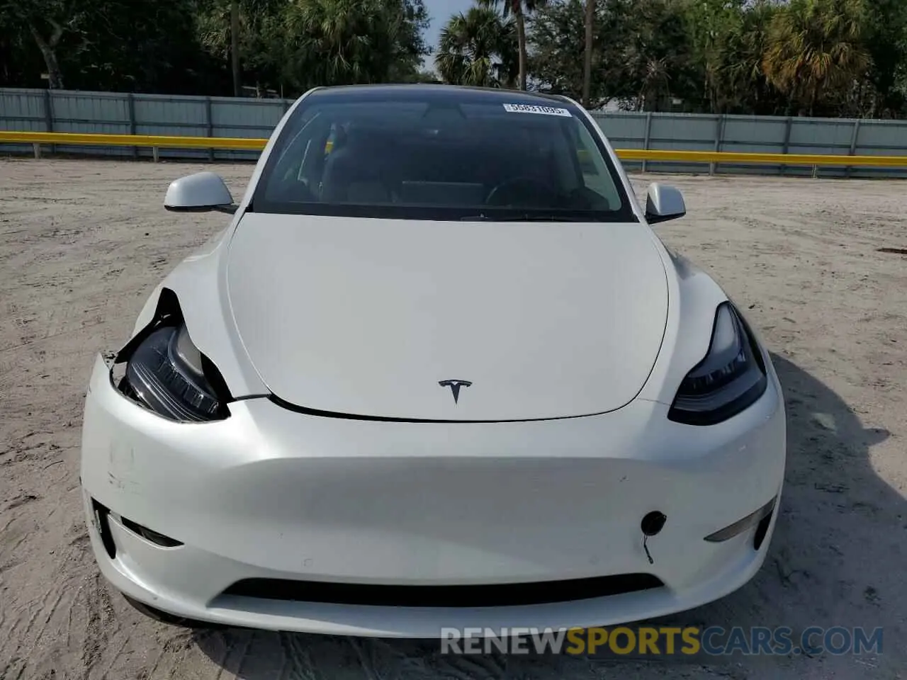 5 Photograph of a damaged car 5YJYGDEE8MF142033 TESLA MODEL Y 2021