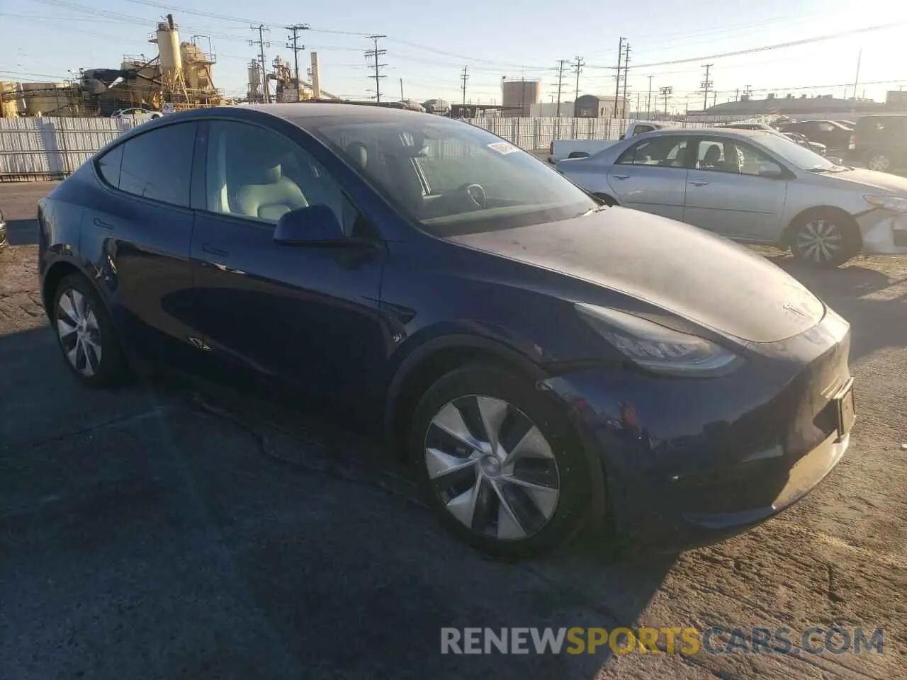 4 Photograph of a damaged car 5YJYGDEE8MF148849 TESLA MODEL Y 2021