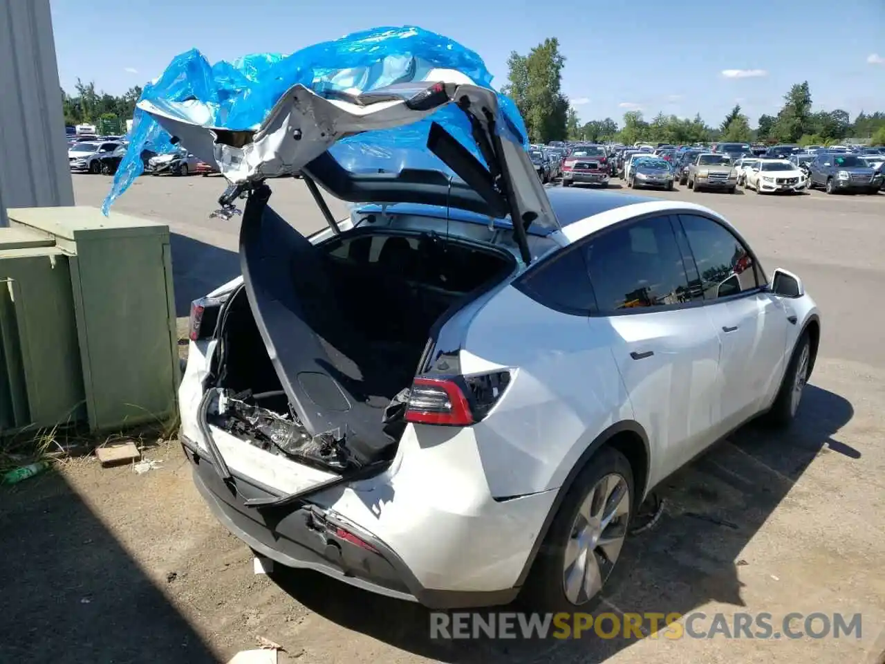 4 Photograph of a damaged car 5YJYGDEE8MF160239 TESLA MODEL Y 2021