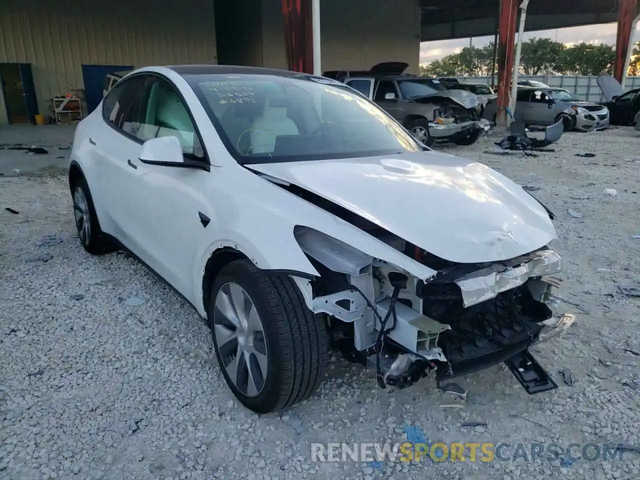 1 Photograph of a damaged car 5YJYGDEE8MF186873 TESLA MODEL Y 2021