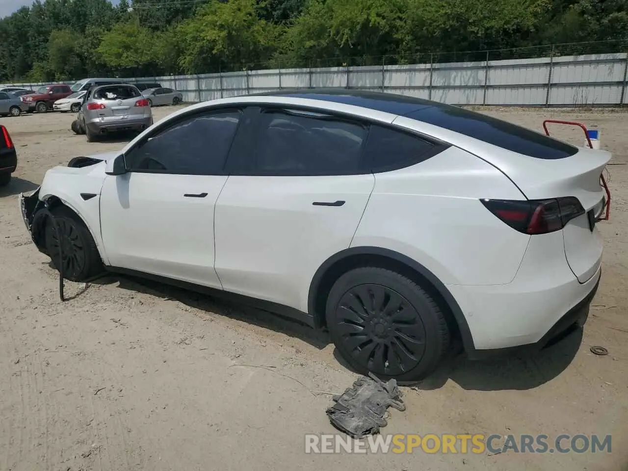 2 Photograph of a damaged car 5YJYGDEE8MF194486 TESLA MODEL Y 2021