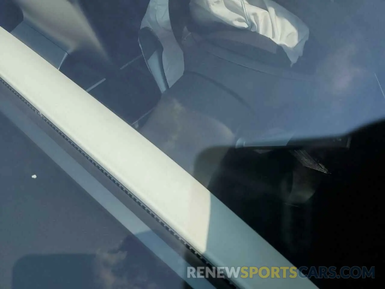 9 Photograph of a damaged car 5YJYGDEE8MF194486 TESLA MODEL Y 2021
