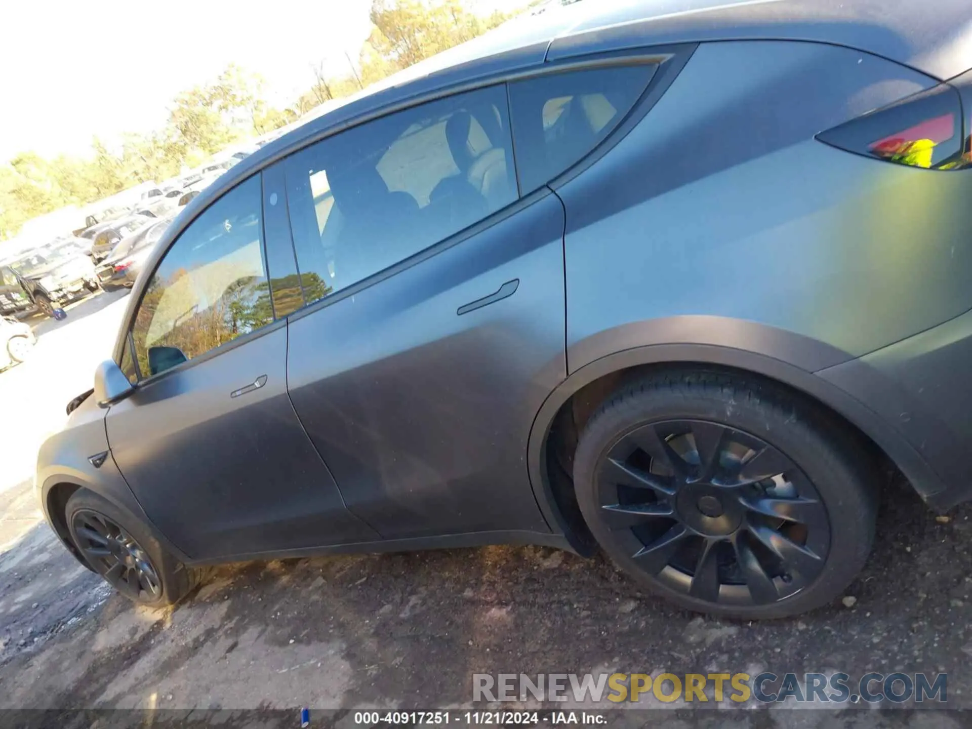 13 Photograph of a damaged car 5YJYGDEE8MF198490 TESLA MODEL Y 2021