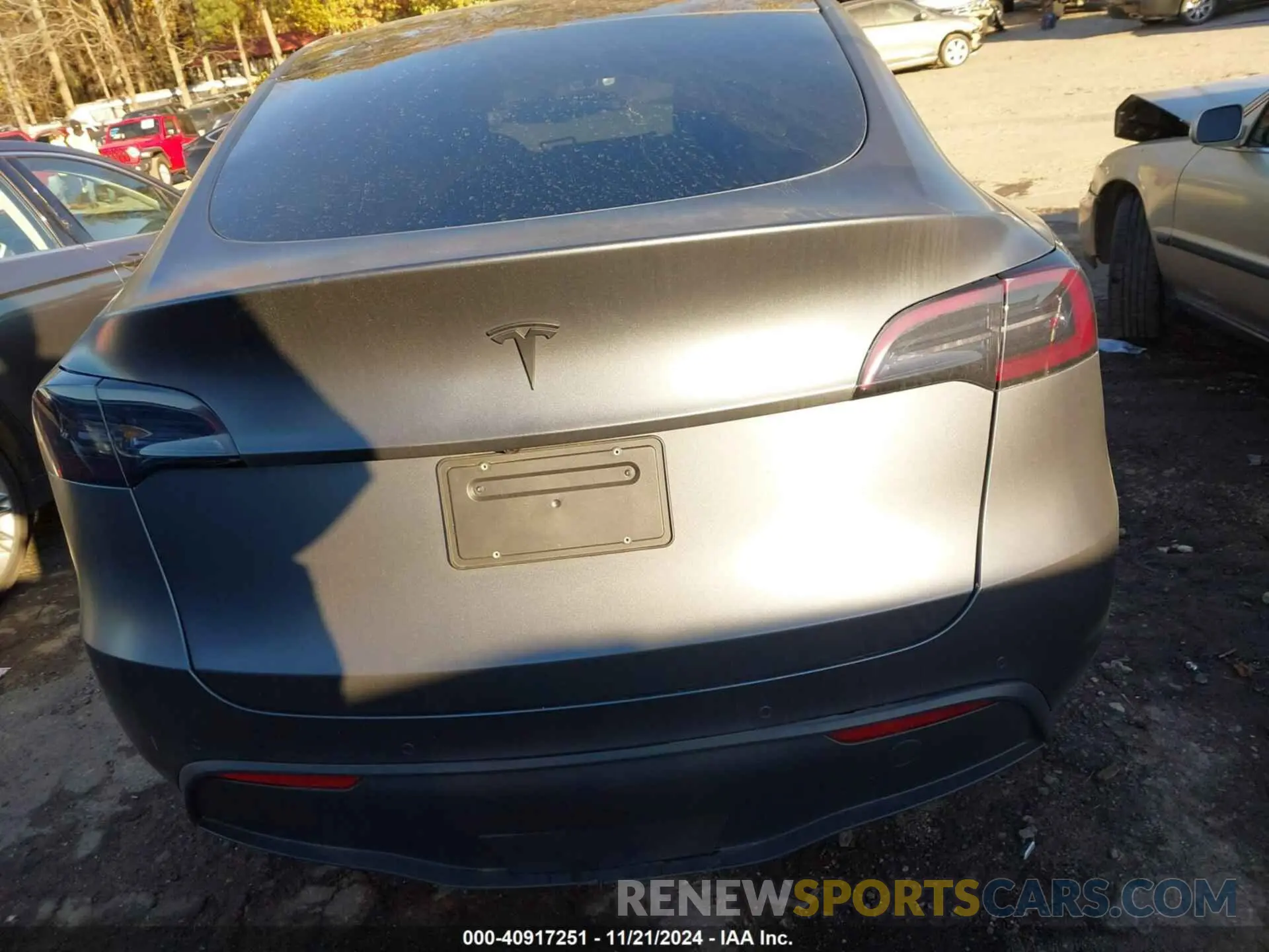 15 Photograph of a damaged car 5YJYGDEE8MF198490 TESLA MODEL Y 2021