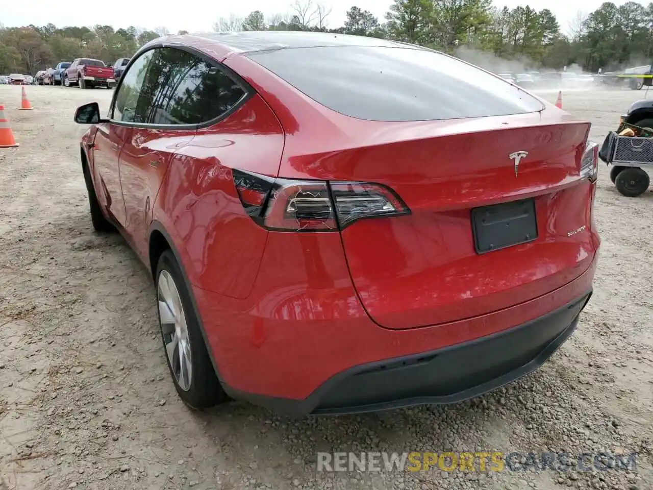 3 Photograph of a damaged car 5YJYGDEE8MF202277 TESLA MODEL Y 2021