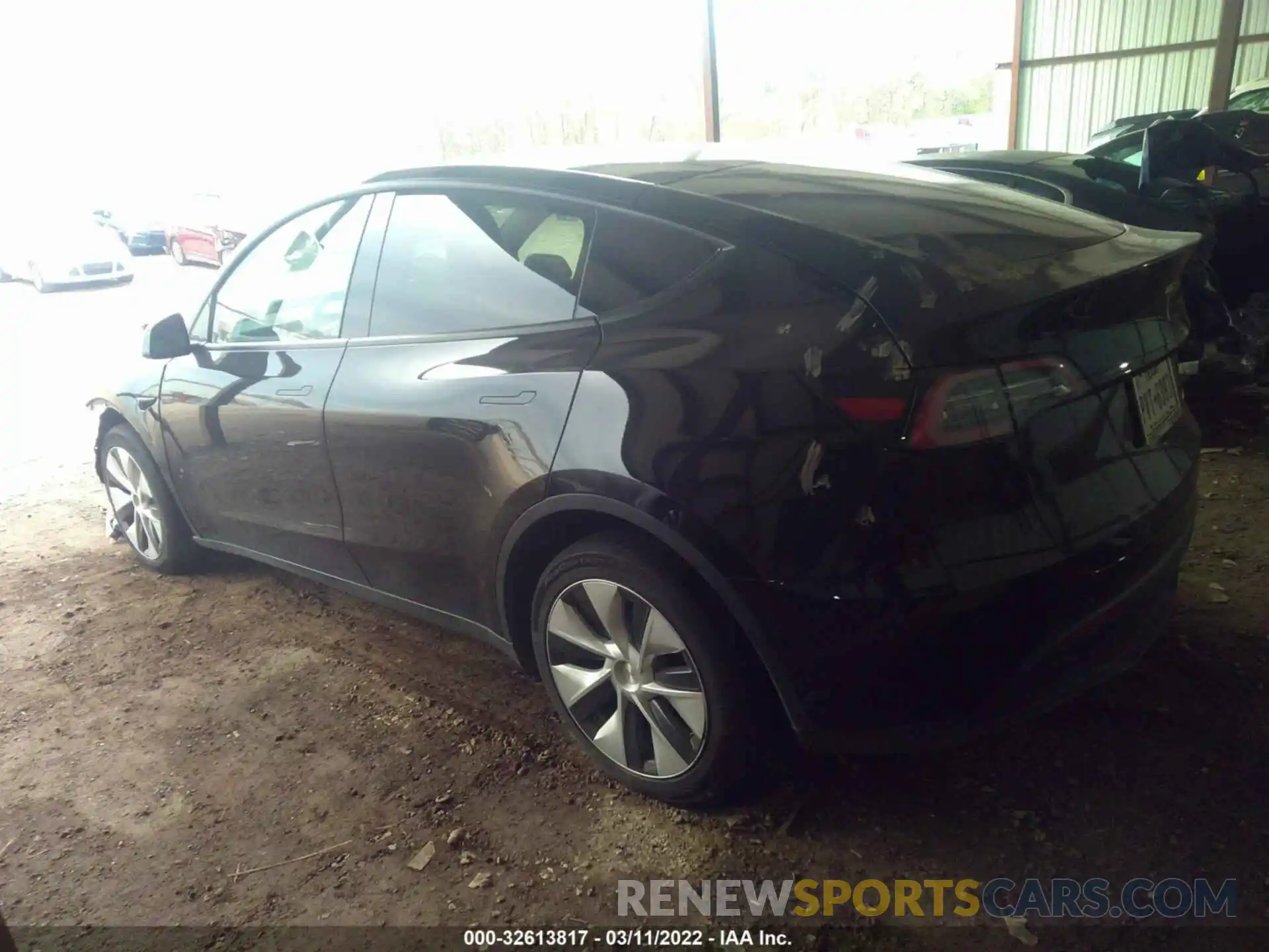 3 Photograph of a damaged car 5YJYGDEE8MF204093 TESLA MODEL Y 2021