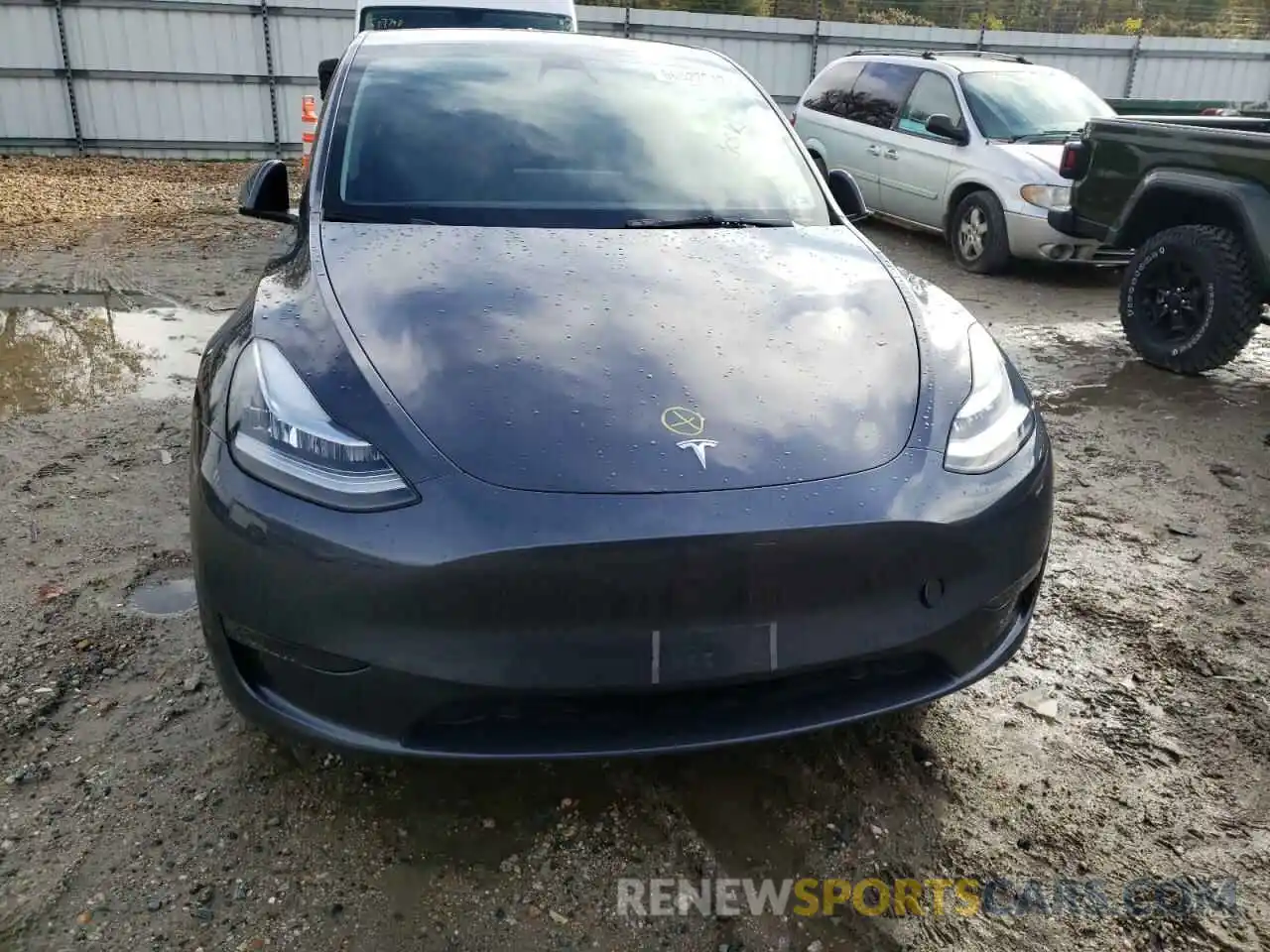 5 Photograph of a damaged car 5YJYGDEE8MF204580 TESLA MODEL Y 2021