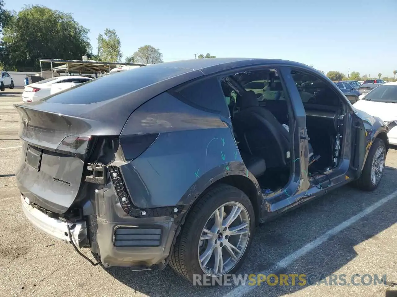 3 Photograph of a damaged car 5YJYGDEE8MF206555 TESLA MODEL Y 2021