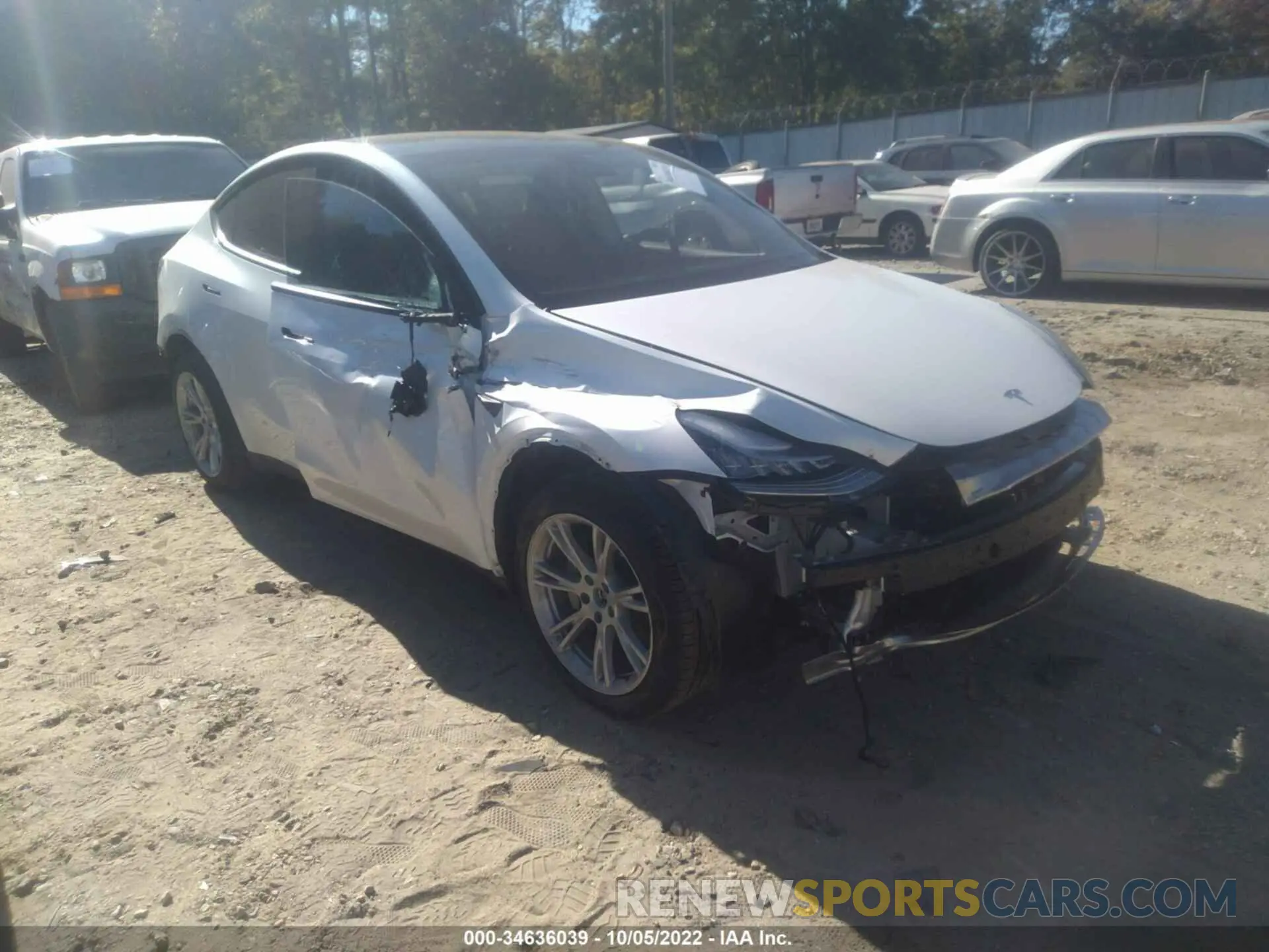 1 Photograph of a damaged car 5YJYGDEE8MF207270 TESLA MODEL Y 2021