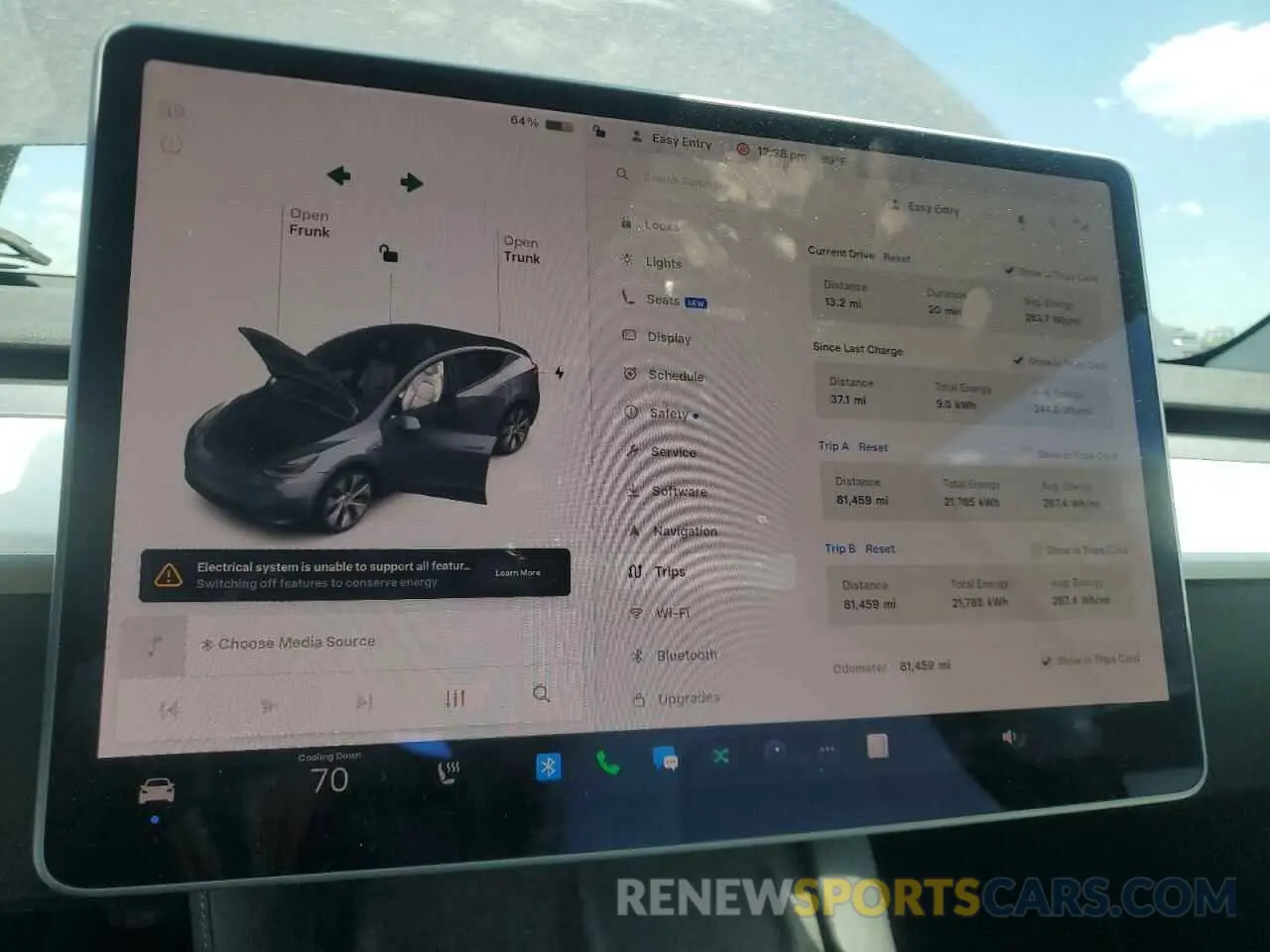 9 Photograph of a damaged car 5YJYGDEE8MF210444 TESLA MODEL Y 2021