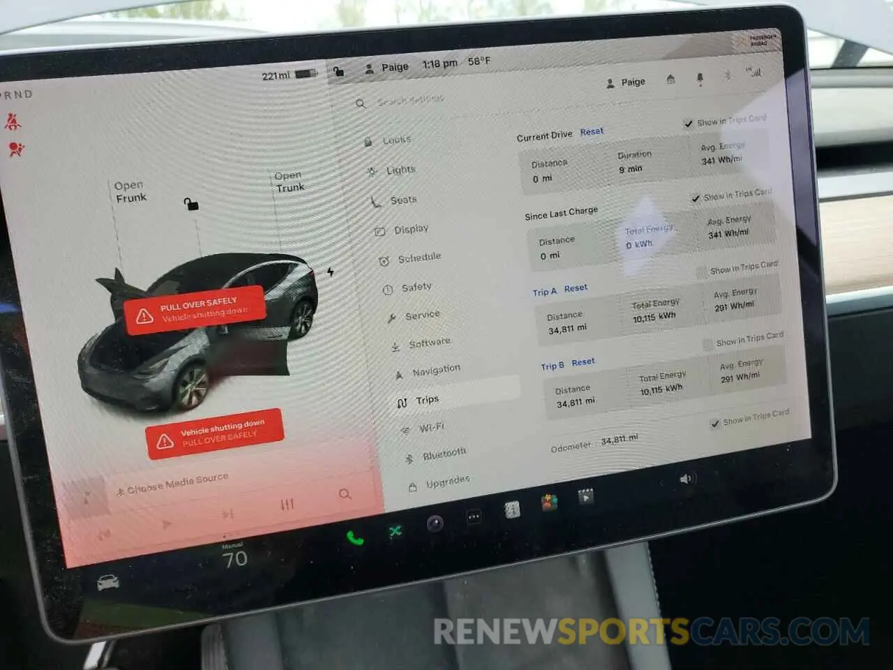 9 Photograph of a damaged car 5YJYGDEE8MF217460 TESLA MODEL Y 2021