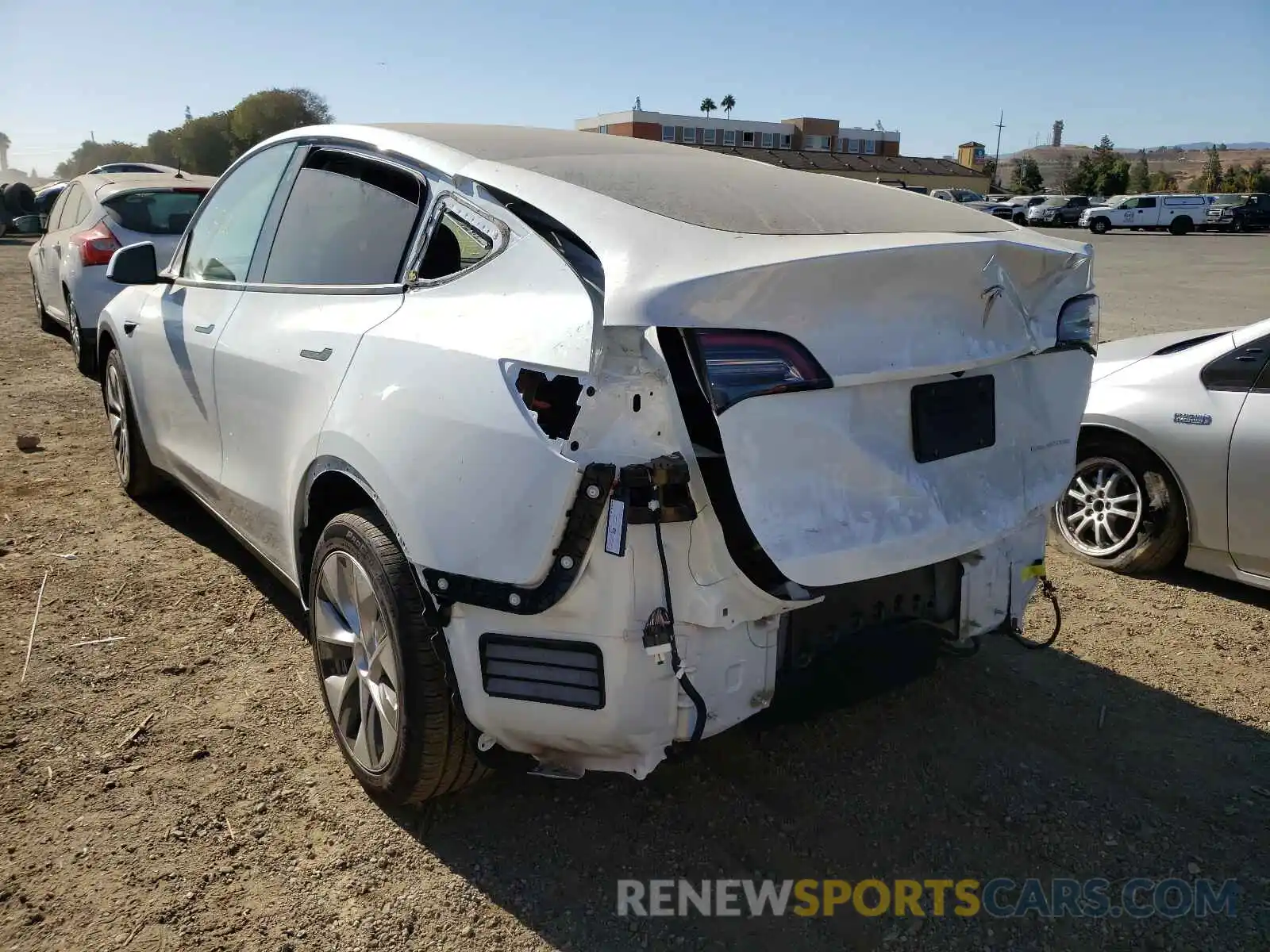 3 Photograph of a damaged car 5YJYGDEE8MF217894 TESLA MODEL Y 2021