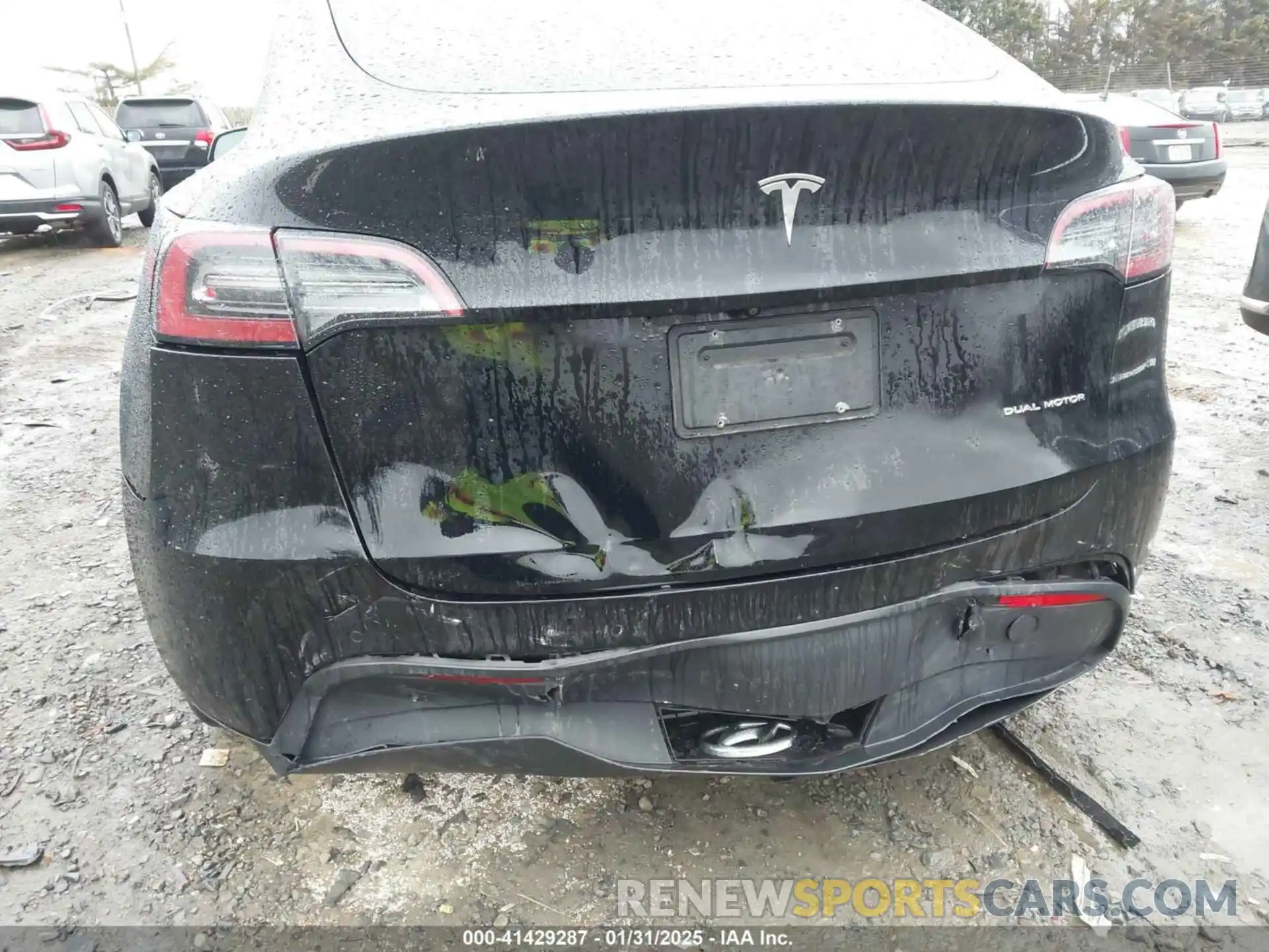 6 Photograph of a damaged car 5YJYGDEE8MF229401 TESLA MODEL Y 2021