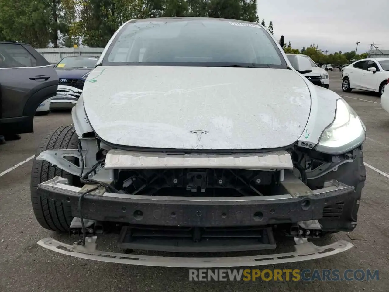 5 Photograph of a damaged car 5YJYGDEE8MF242150 TESLA MODEL Y 2021
