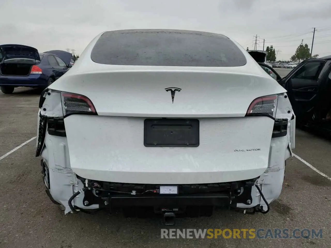 6 Photograph of a damaged car 5YJYGDEE8MF242150 TESLA MODEL Y 2021