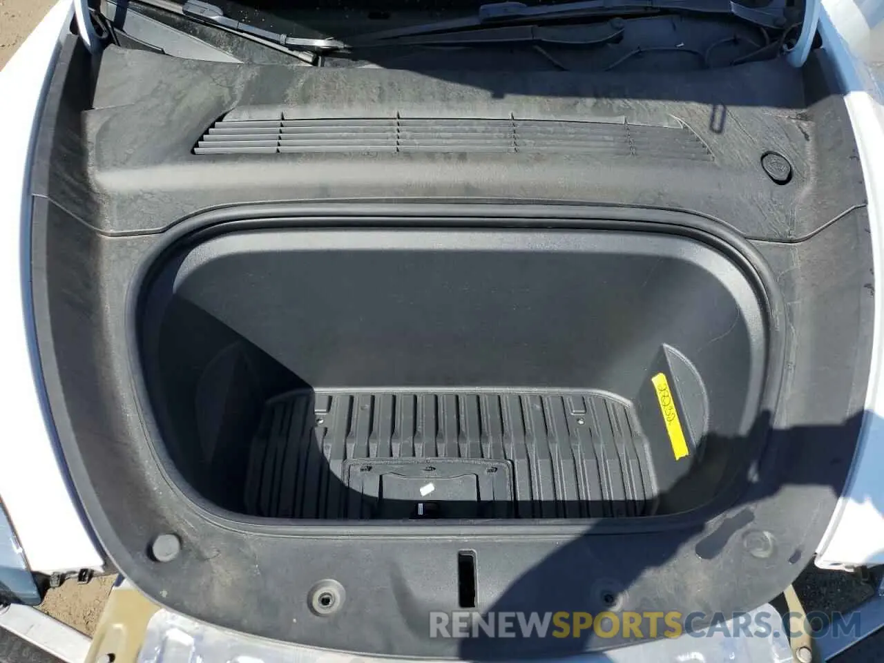 11 Photograph of a damaged car 5YJYGDEE8MF249079 TESLA MODEL Y 2021