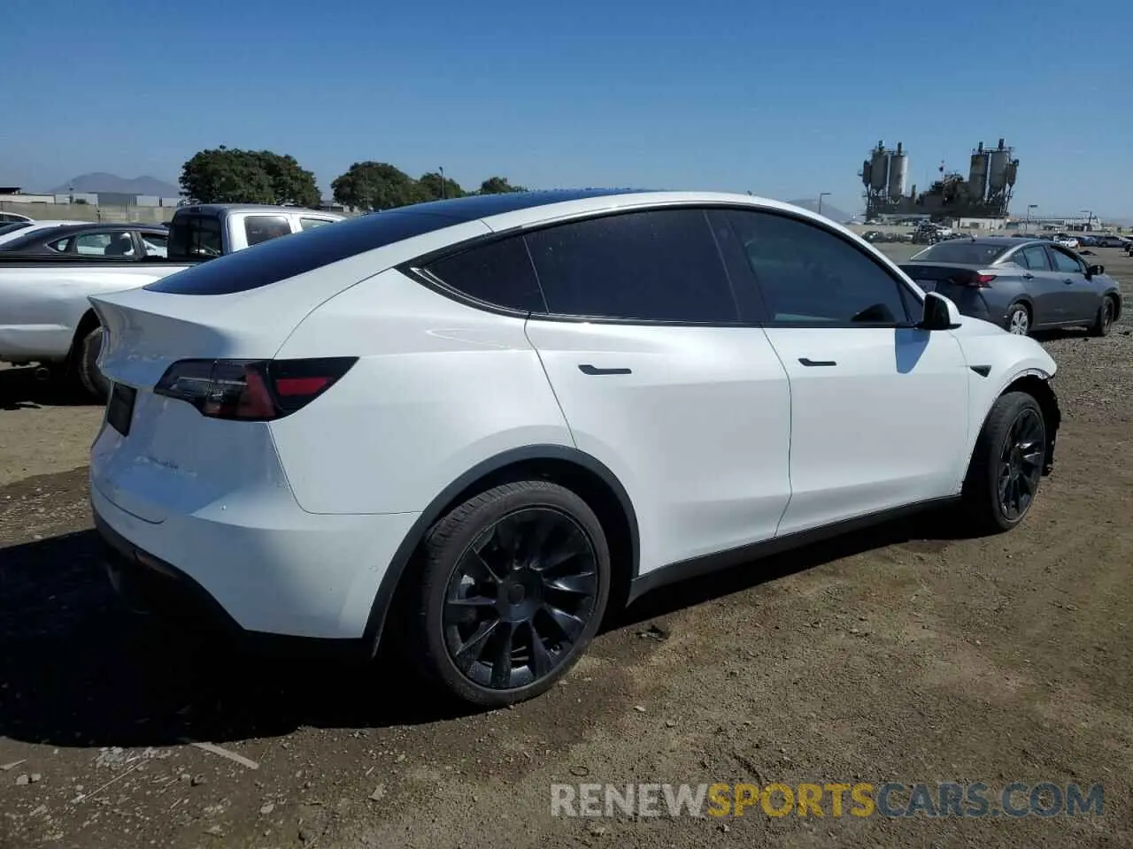 3 Photograph of a damaged car 5YJYGDEE8MF249079 TESLA MODEL Y 2021