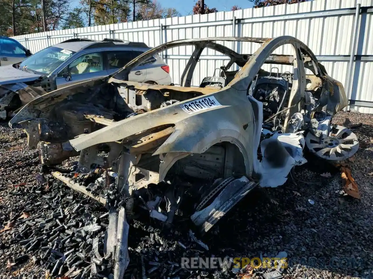 1 Photograph of a damaged car 5YJYGDEE8MF251835 TESLA MODEL Y 2021