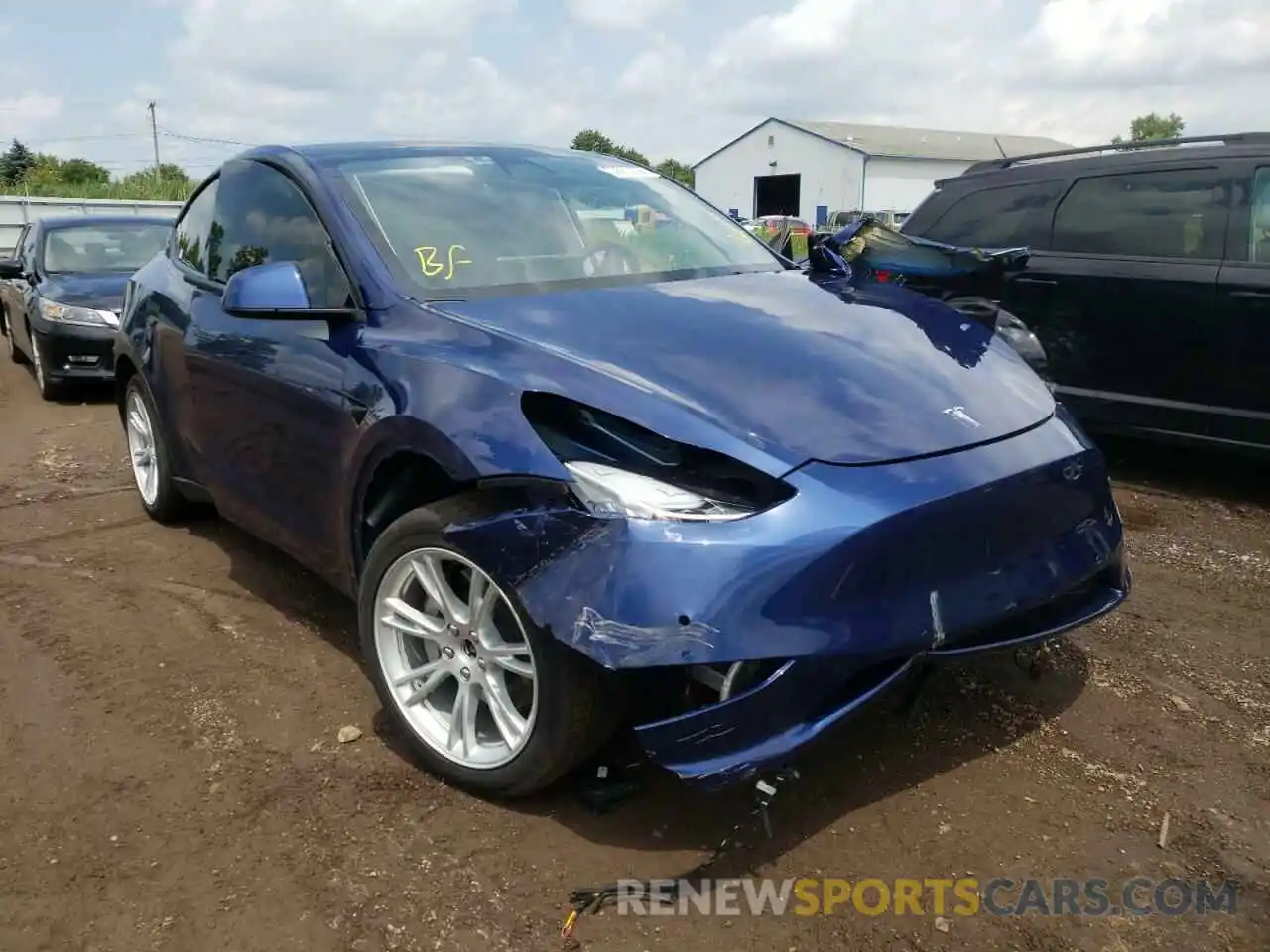 1 Photograph of a damaged car 5YJYGDEE8MF257666 TESLA MODEL Y 2021