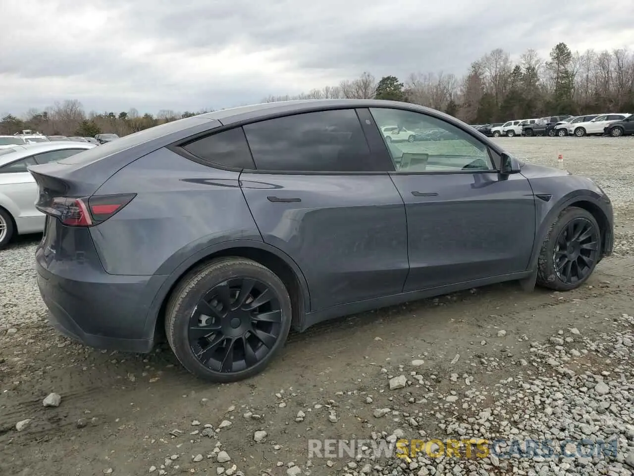 3 Photograph of a damaged car 5YJYGDEE8MF258574 TESLA MODEL Y 2021