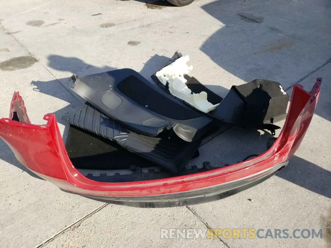 13 Photograph of a damaged car 5YJYGDEE8MF260891 TESLA MODEL Y 2021