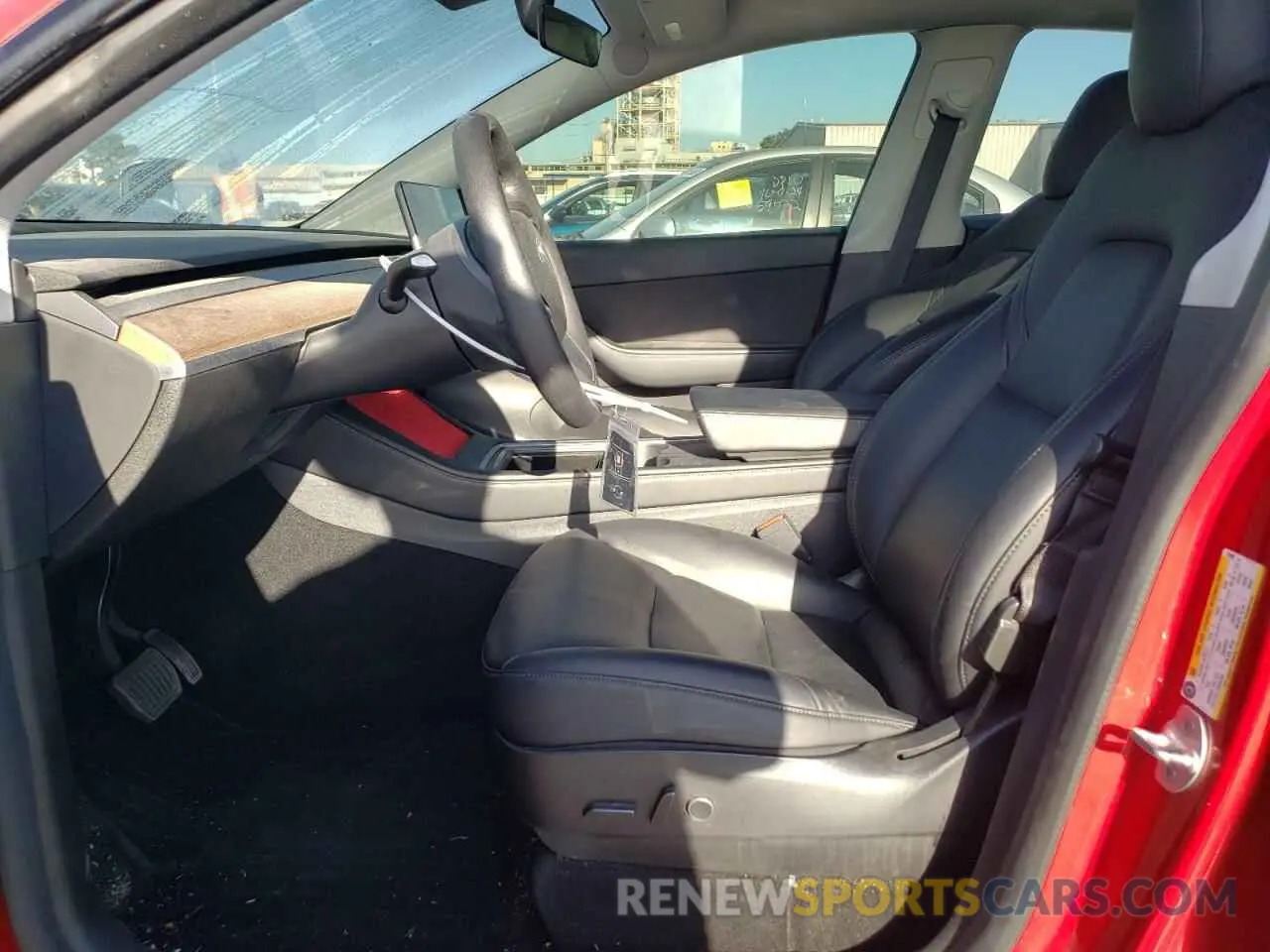 7 Photograph of a damaged car 5YJYGDEE8MF260891 TESLA MODEL Y 2021