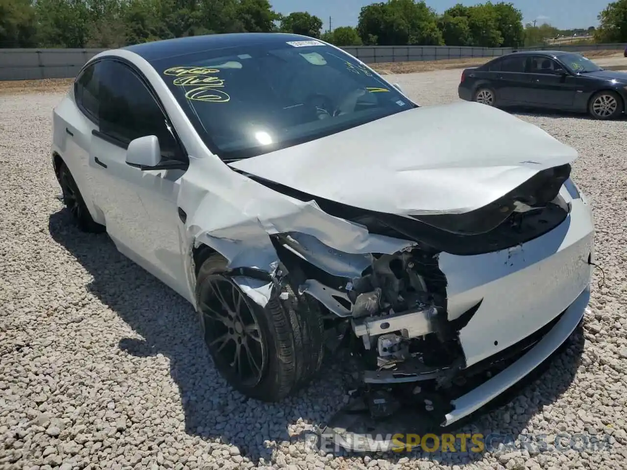 9 Photograph of a damaged car 5YJYGDEE8MF266092 TESLA MODEL Y 2021