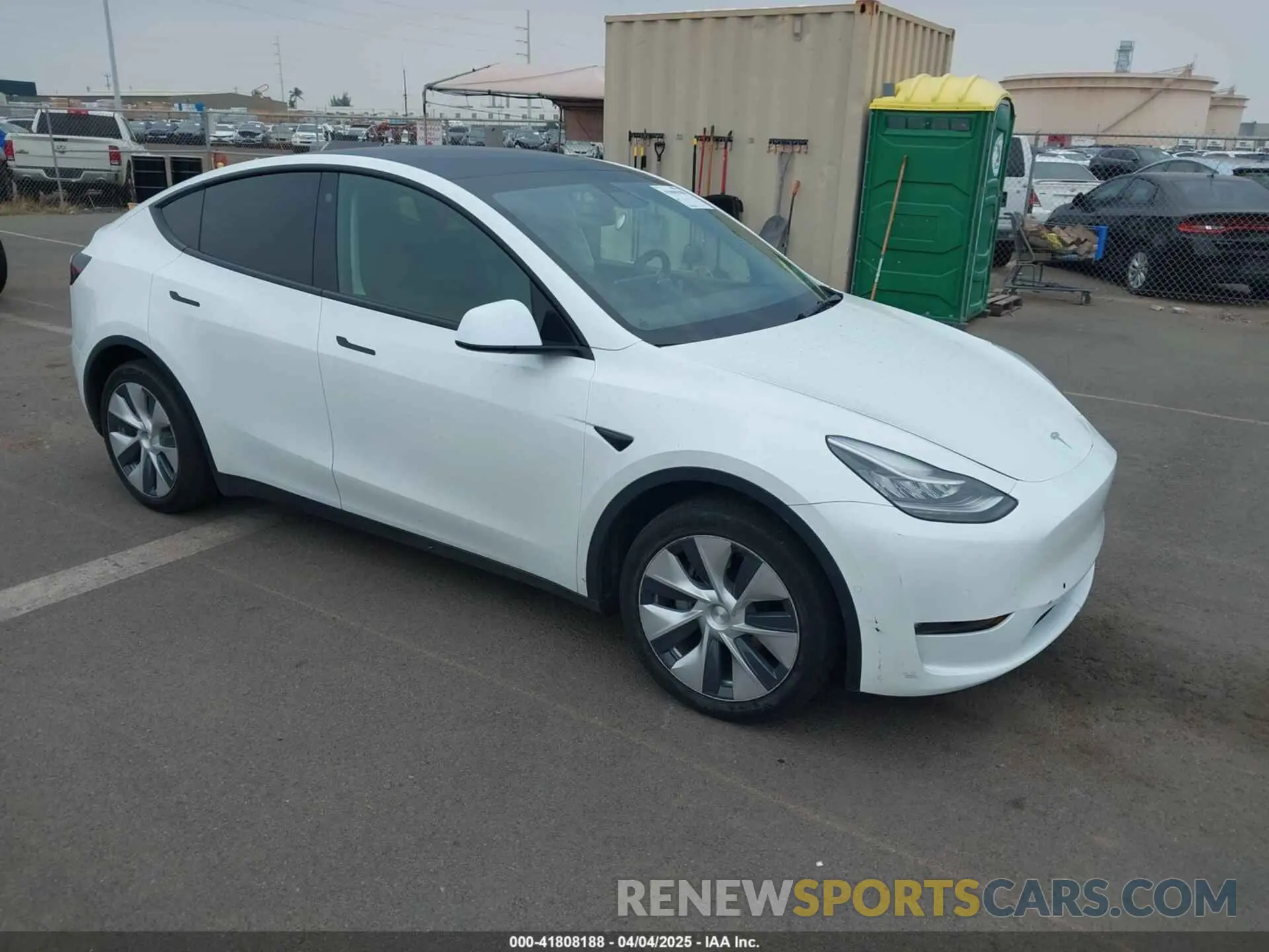 1 Photograph of a damaged car 5YJYGDEE8MF293745 TESLA MODEL Y 2021