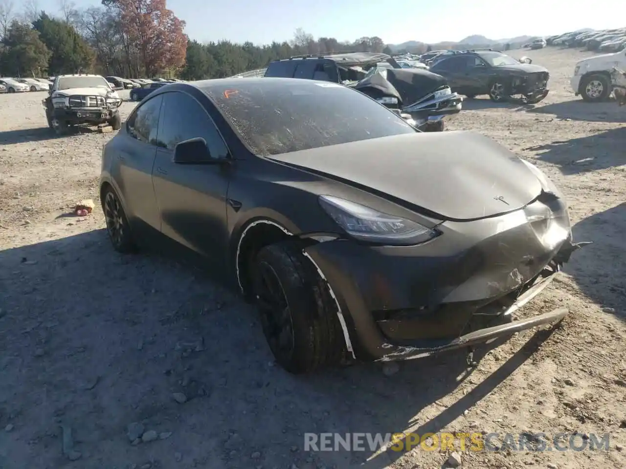 1 Photograph of a damaged car 5YJYGDEE8MF306591 TESLA MODEL Y 2021