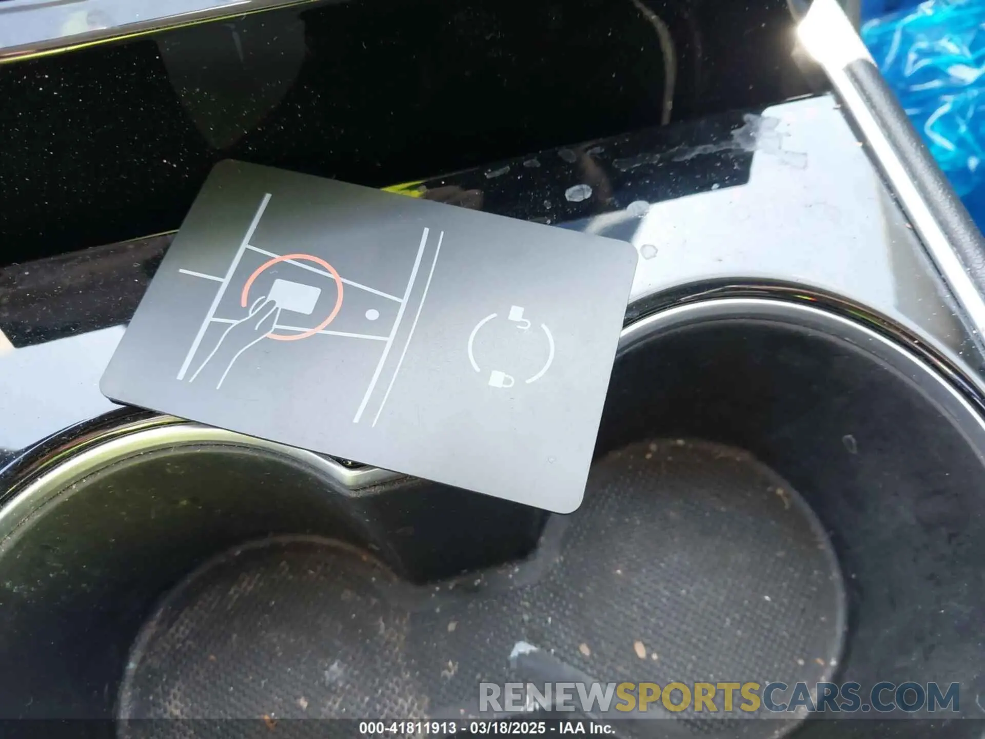 11 Photograph of a damaged car 5YJYGDEE9MF062580 TESLA MODEL Y 2021