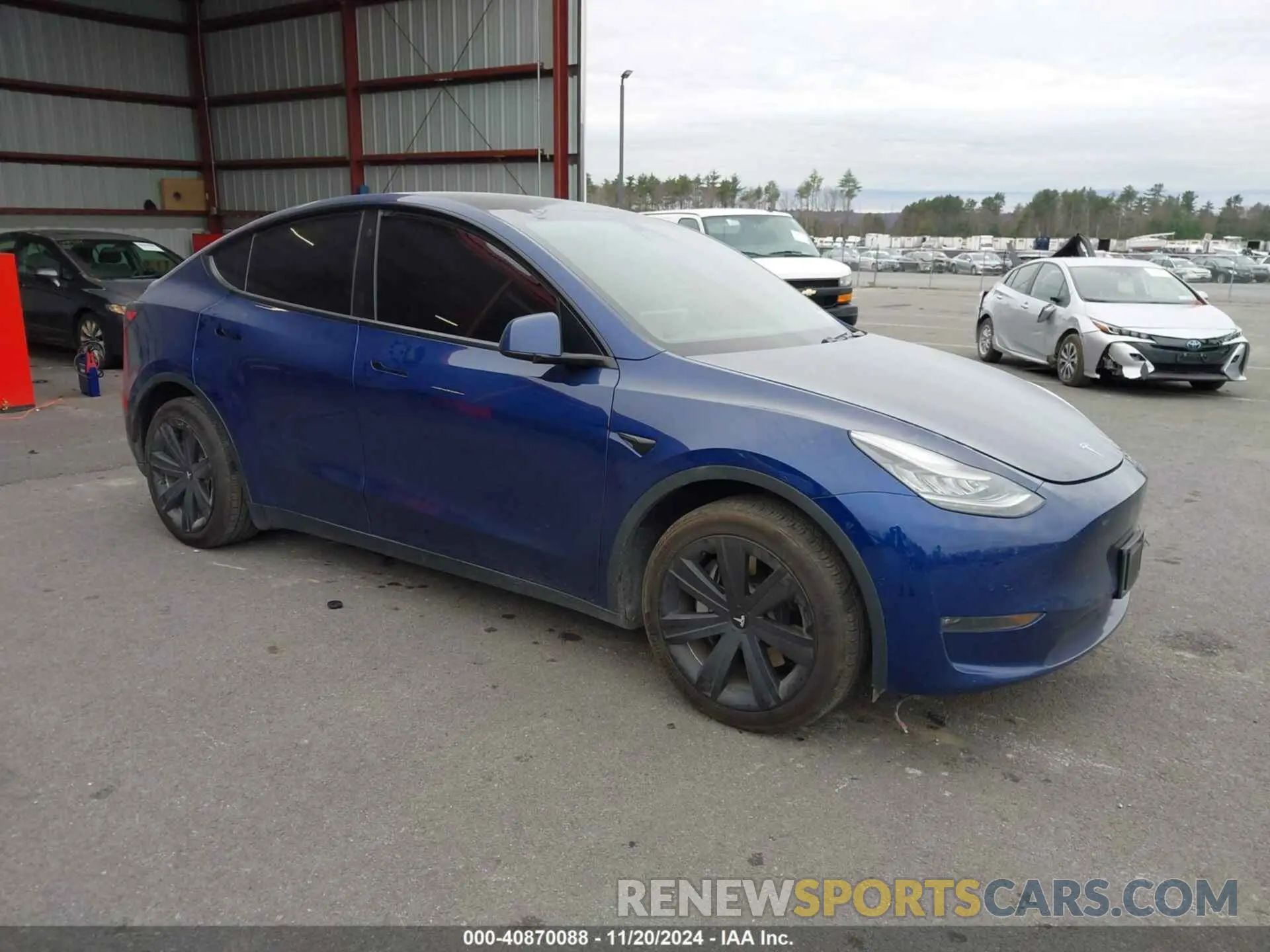 1 Photograph of a damaged car 5YJYGDEE9MF071120 TESLA MODEL Y 2021