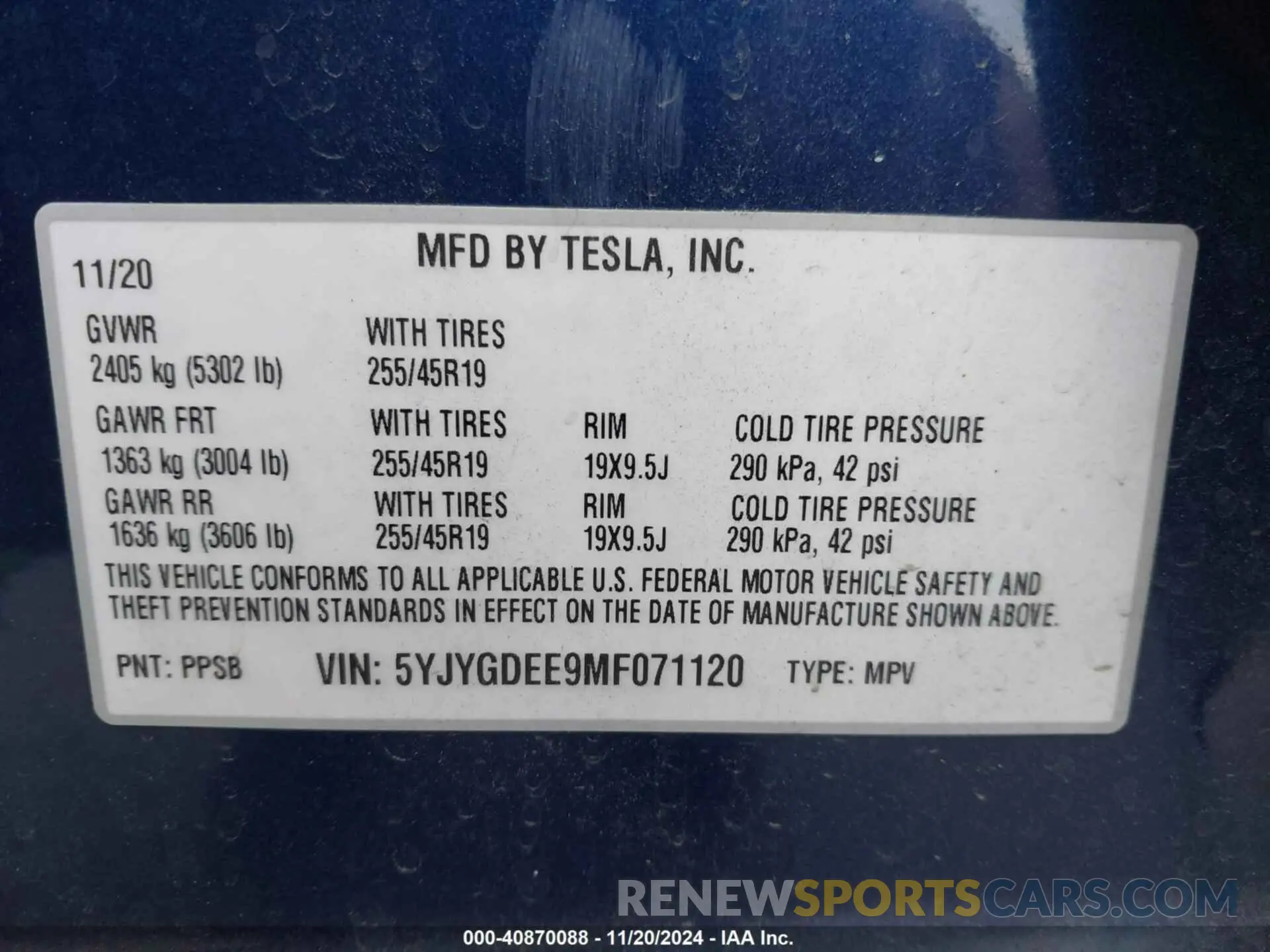 9 Photograph of a damaged car 5YJYGDEE9MF071120 TESLA MODEL Y 2021