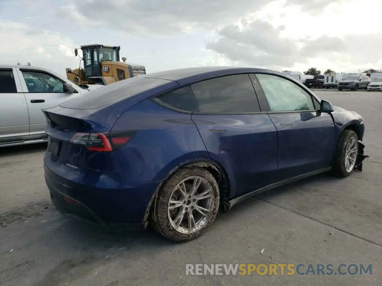3 Photograph of a damaged car 5YJYGDEE9MF074664 TESLA MODEL Y 2021