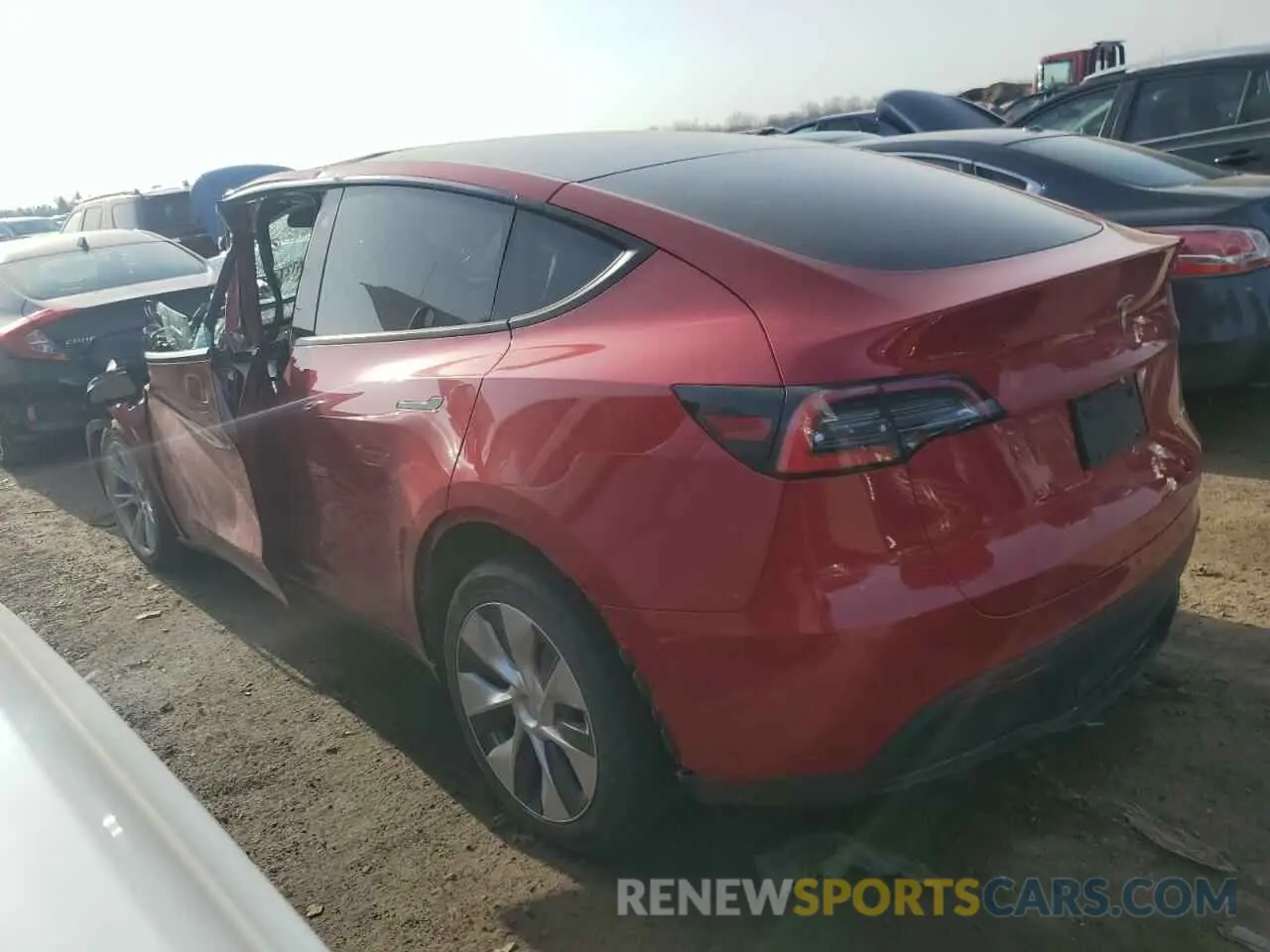 2 Photograph of a damaged car 5YJYGDEE9MF075698 TESLA MODEL Y 2021