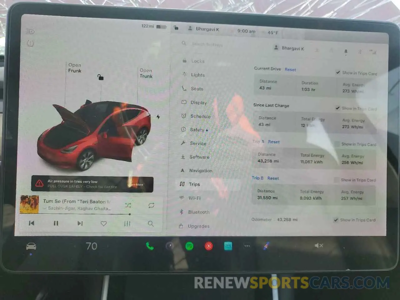 9 Photograph of a damaged car 5YJYGDEE9MF075698 TESLA MODEL Y 2021