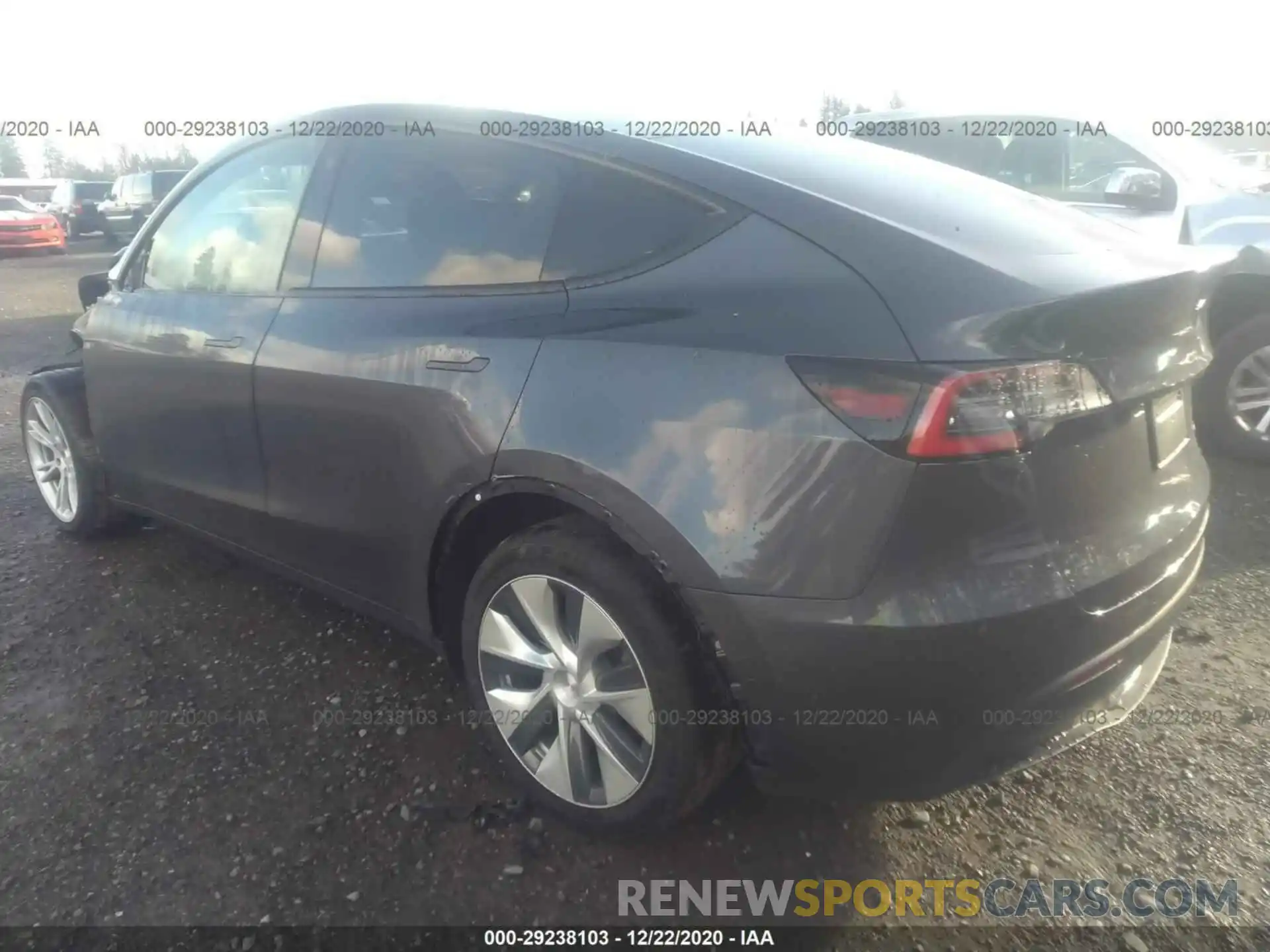 3 Photograph of a damaged car 5YJYGDEE9MF077242 TESLA MODEL Y 2021