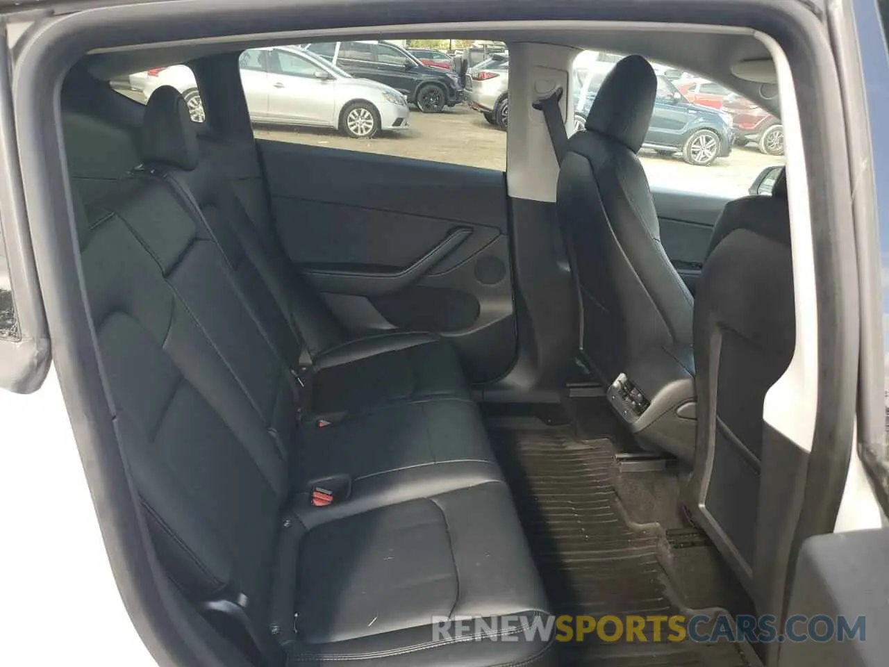10 Photograph of a damaged car 5YJYGDEE9MF077726 TESLA MODEL Y 2021