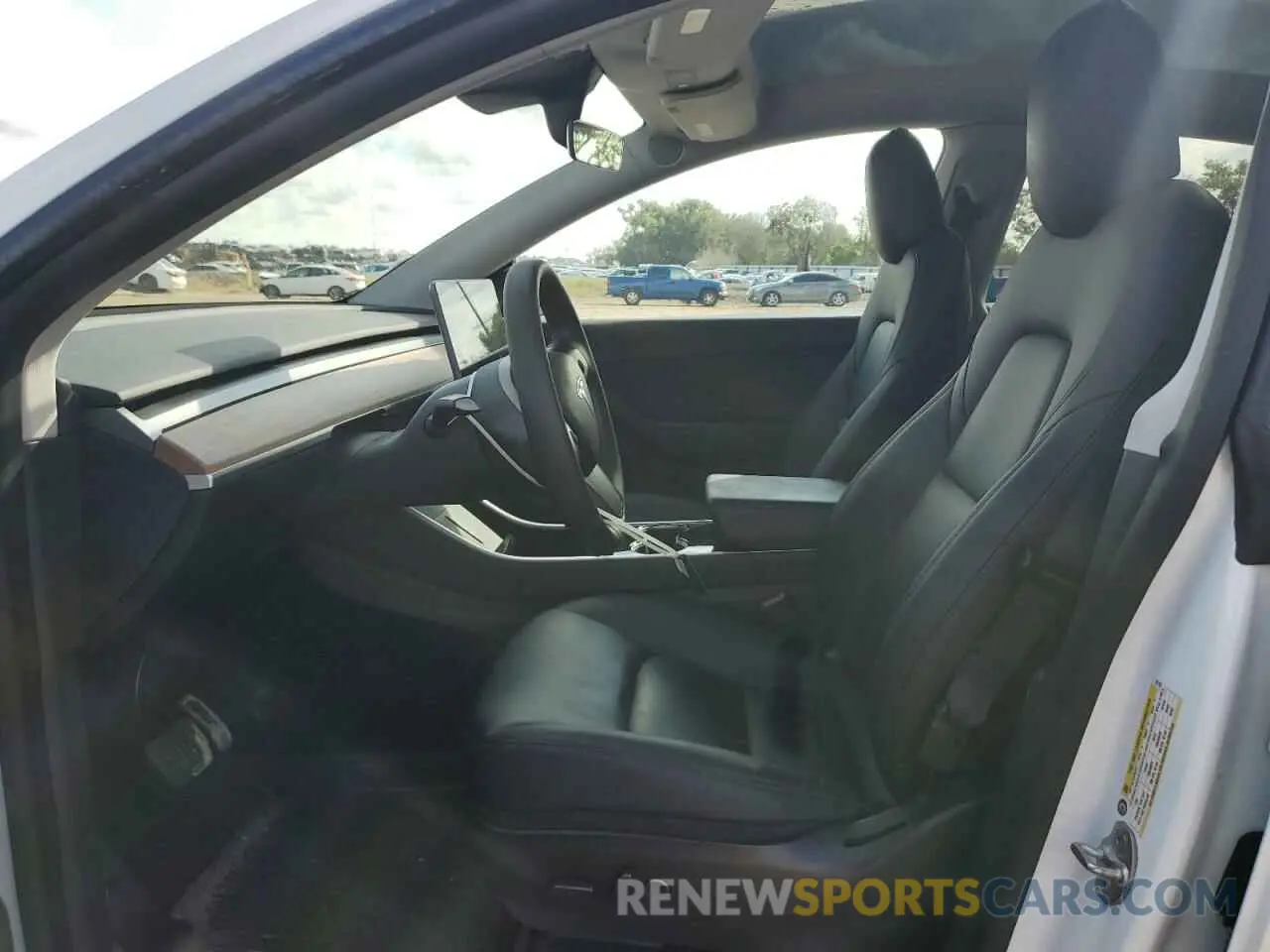 7 Photograph of a damaged car 5YJYGDEE9MF077726 TESLA MODEL Y 2021