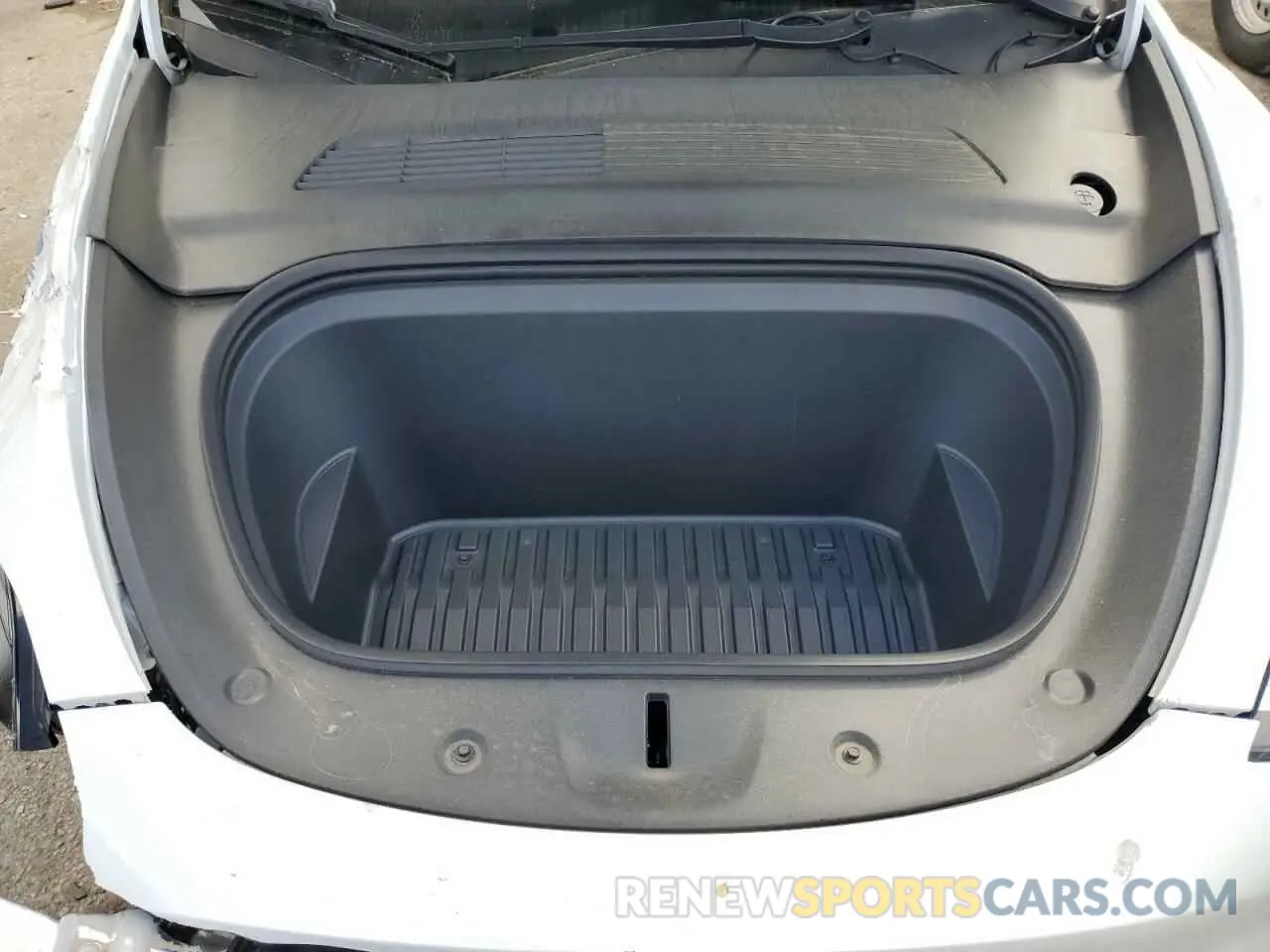 11 Photograph of a damaged car 5YJYGDEE9MF080349 TESLA MODEL Y 2021