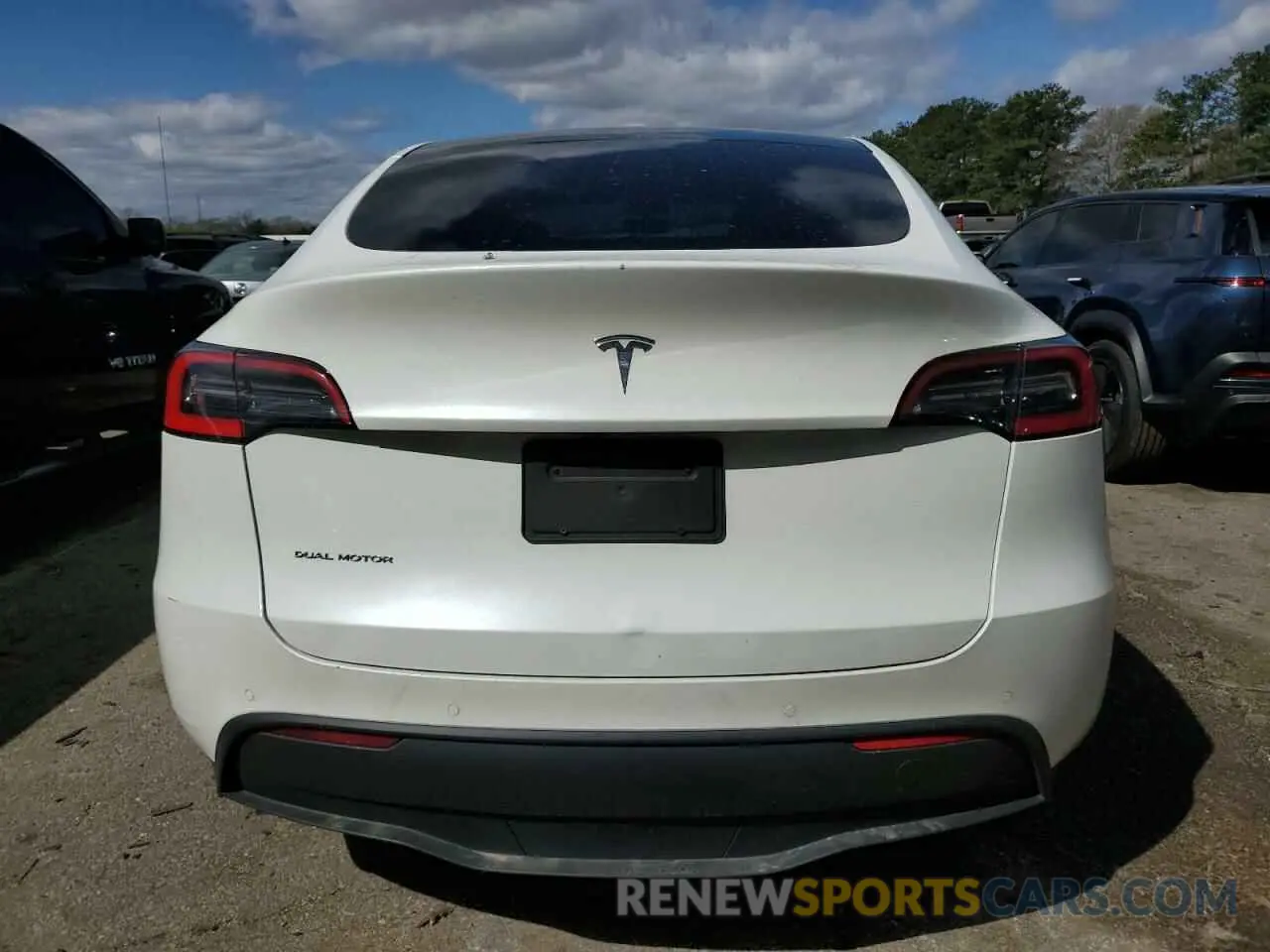6 Photograph of a damaged car 5YJYGDEE9MF080349 TESLA MODEL Y 2021